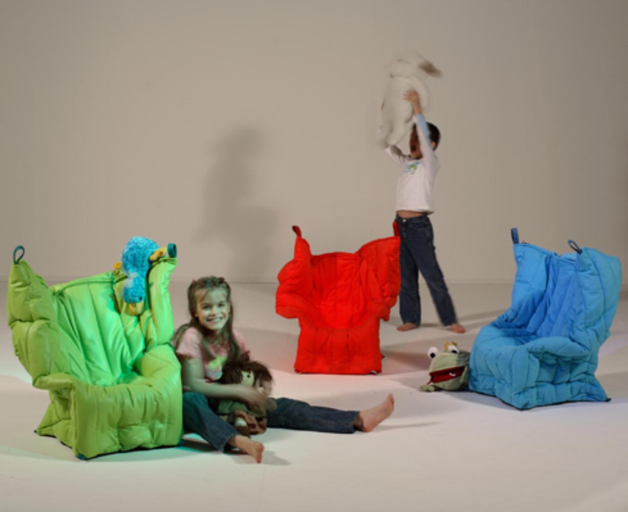 XXIe siècle et contemporain Fauteuil Shadow Mini Red rembourré avec de la mousse de polyuréthane souple par Gaetano Pesce en vente