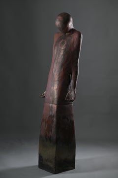 Scultura Shadows Awakening #1 di Gorn Ceramics