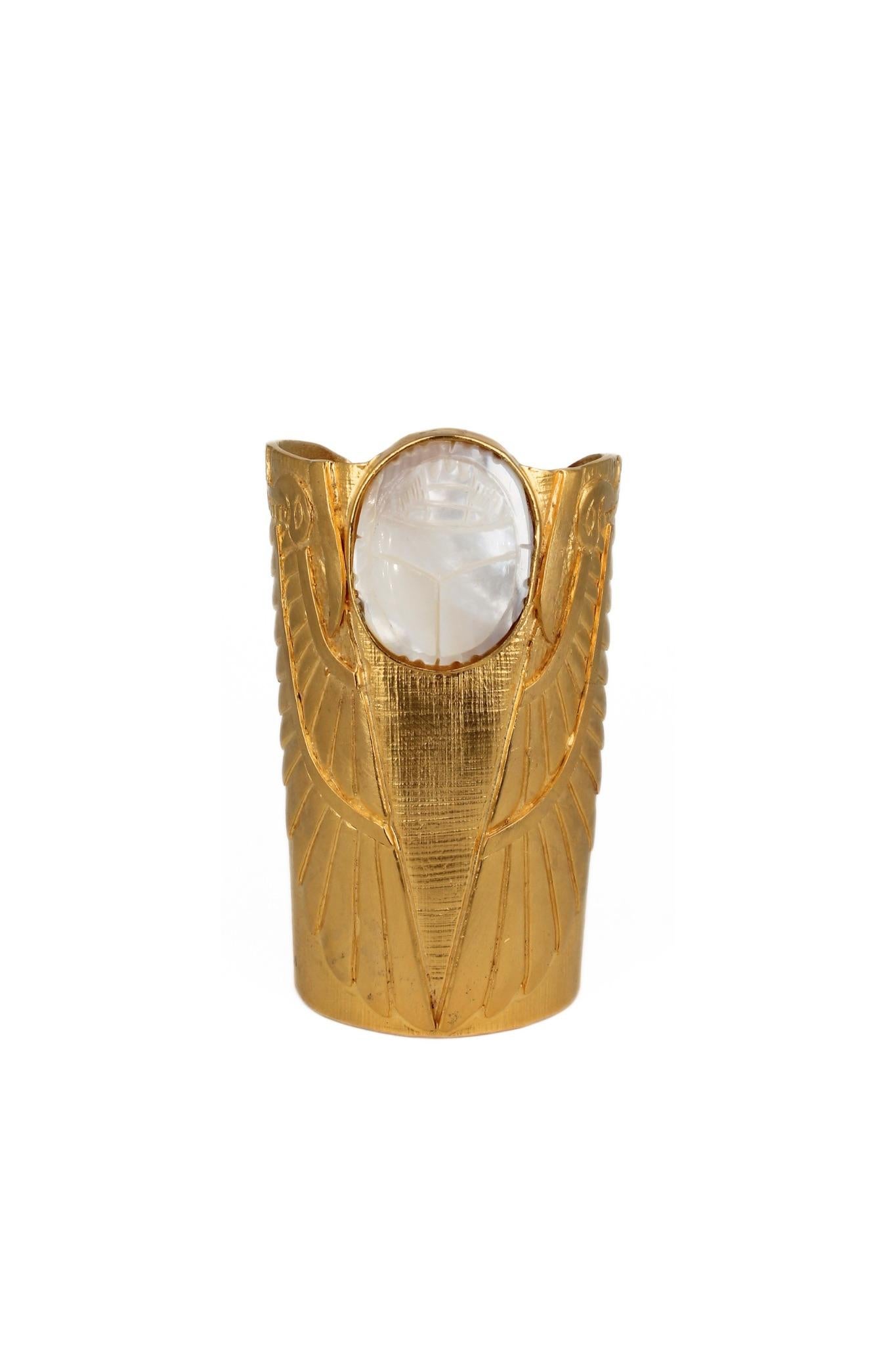 Grandes ailes de manchette Shafik Collection en bronze plaqué or avec nacre en vente 3