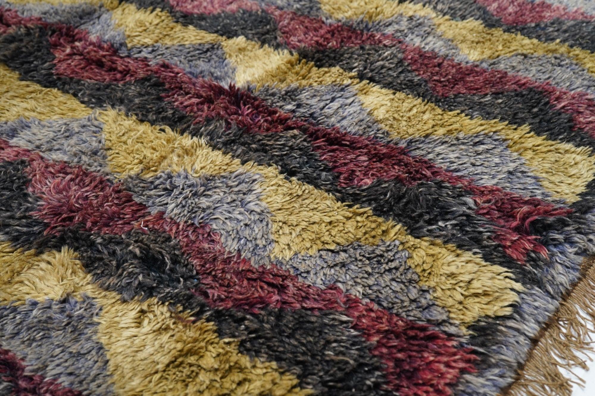 XXI secolo e contemporaneo Tappeto Shag 4'6'' x 6'5'' in vendita
