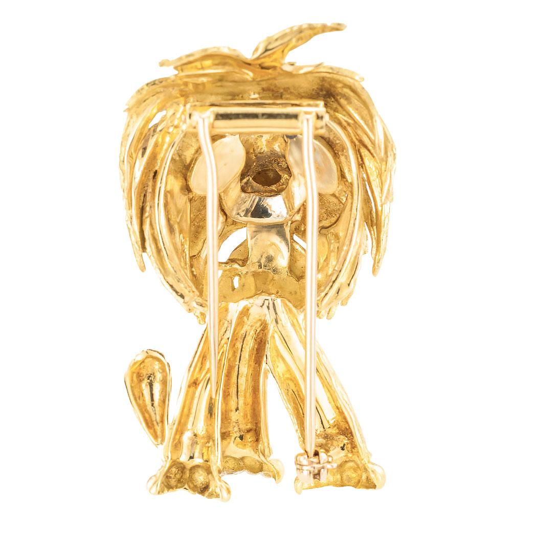 Round Cut Shaggy Dog Diamond Enamel Yellow Gold Clip Brooch