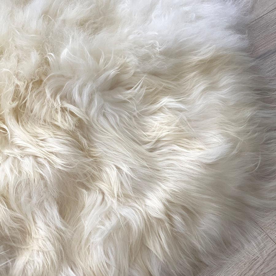 Shaggy Sheepskin-Teppich, ovaler, oval (Handgefertigt) im Angebot