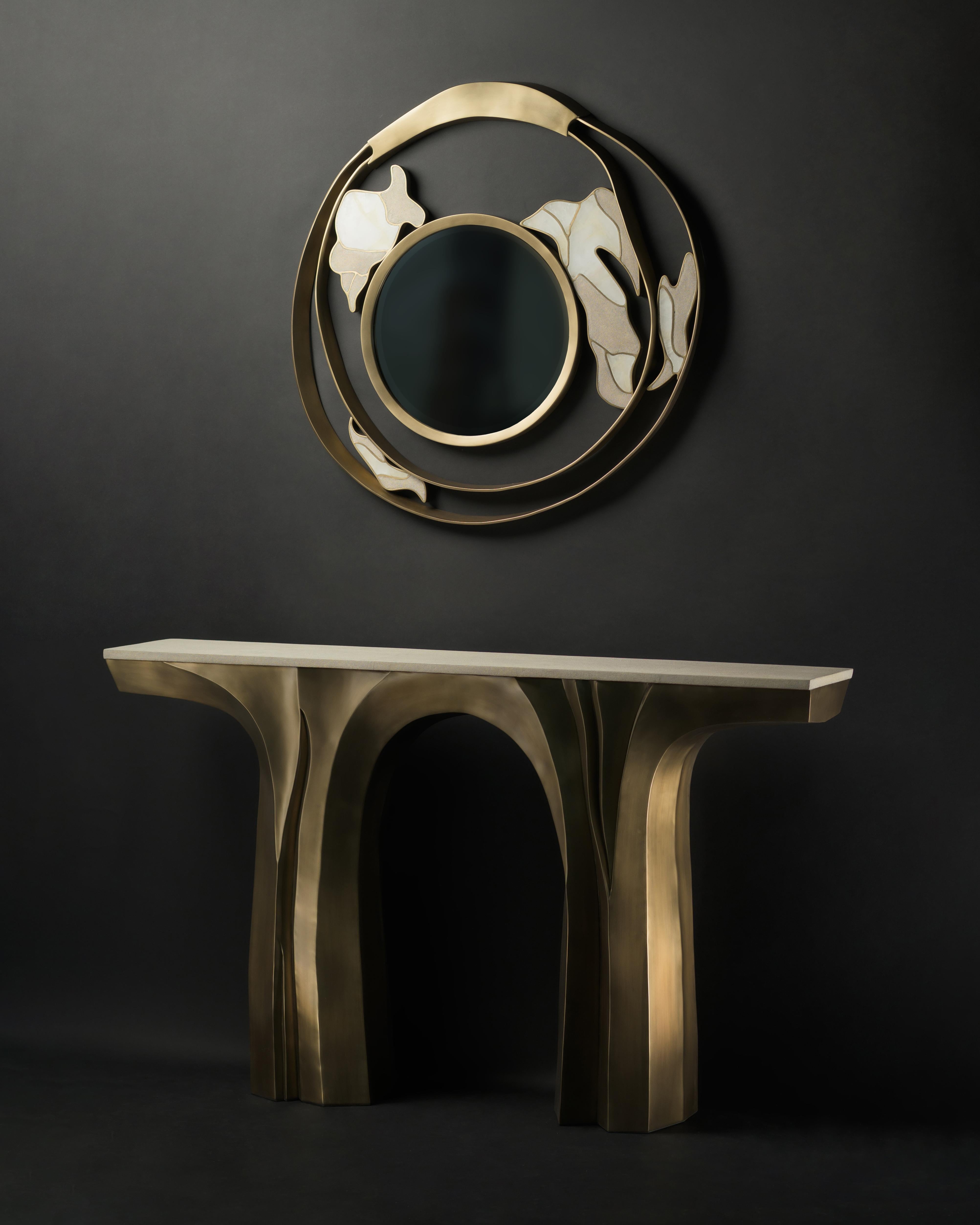Filippino Specchio in ottone con zigrino e patina di bronzo di R&Y Augousti in vendita