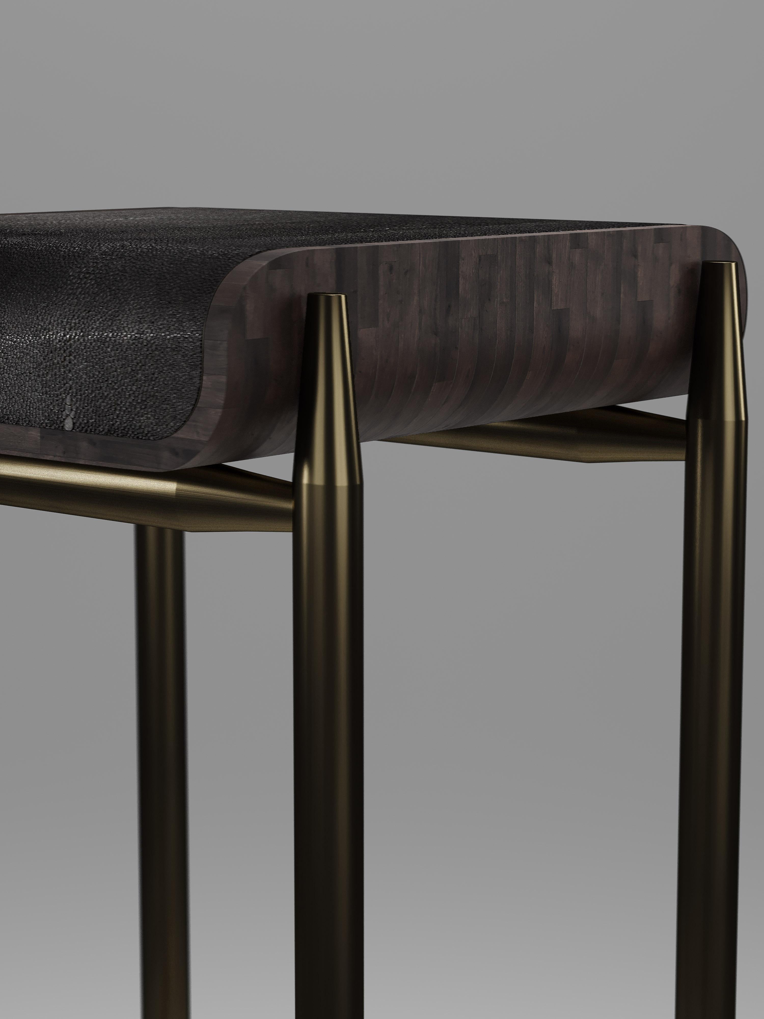 French Shagreen Bar Stool with Palmwood and Bronze-Patina Brass Details by Kifu Paris For Sale