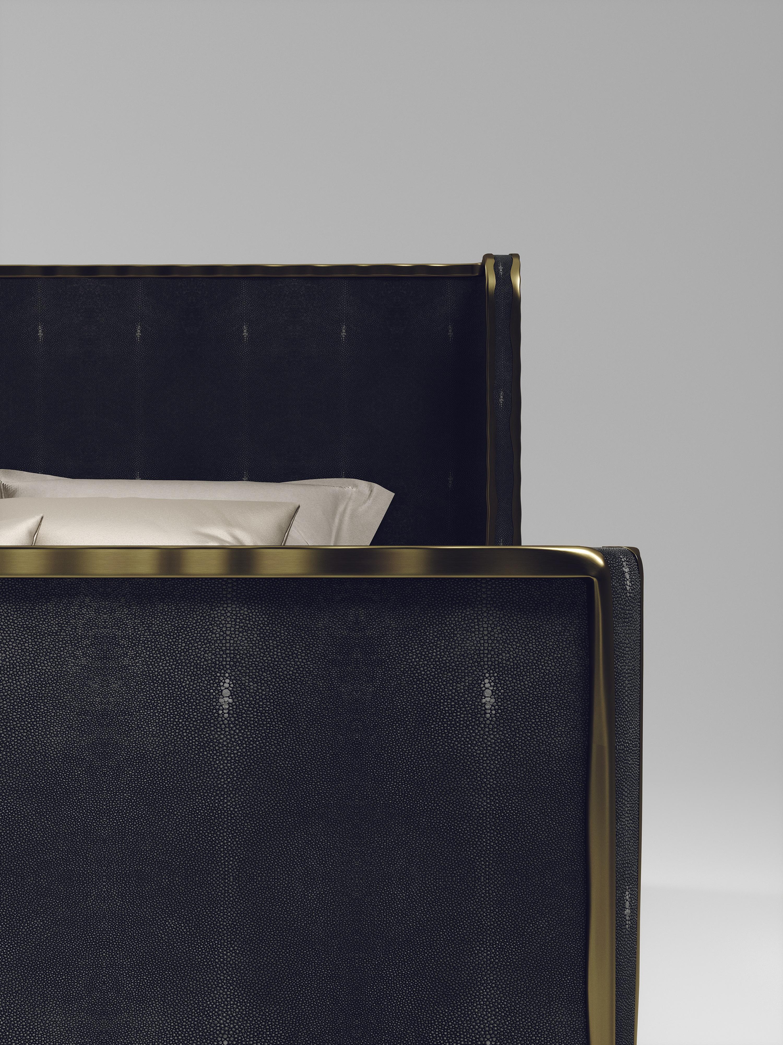 Shagreen-Bett mit Bronze-Patina-Messingdetails von R&Y Augousti im Angebot 3