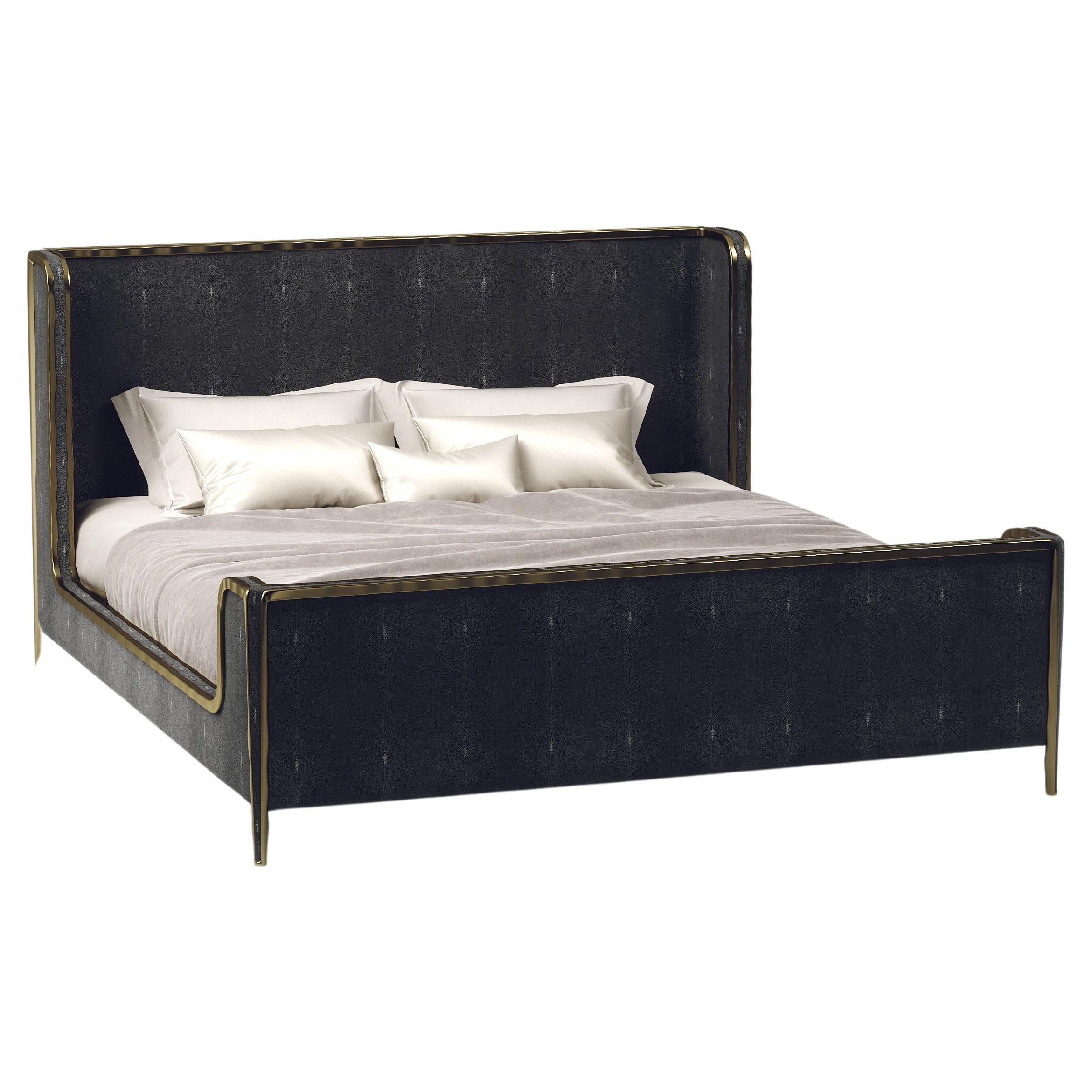 Shagreen-Bett mit Bronze-Patina-Messingdetails von R&Y Augousti