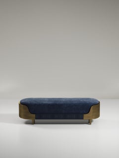 Banc en galuchat avec détails en laiton Patina par R&Y Augousti