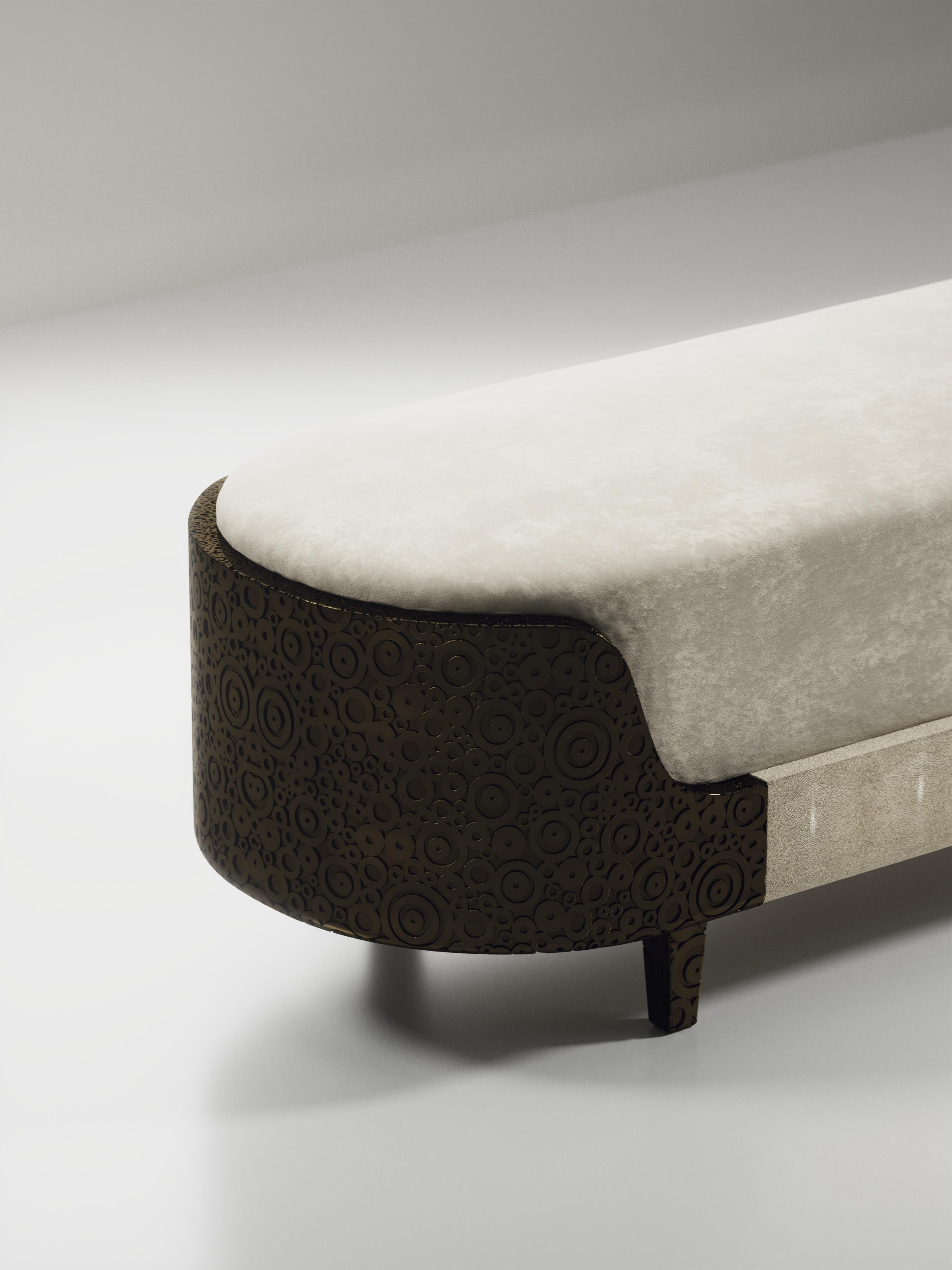 Art Déco Panchina in zigrino con dettagli in ottone patinato bronzo di R & Y Augousti in vendita