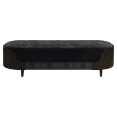 Panchina in zigrino con dettagli in ottone patinato bronzo di R & Y Augousti