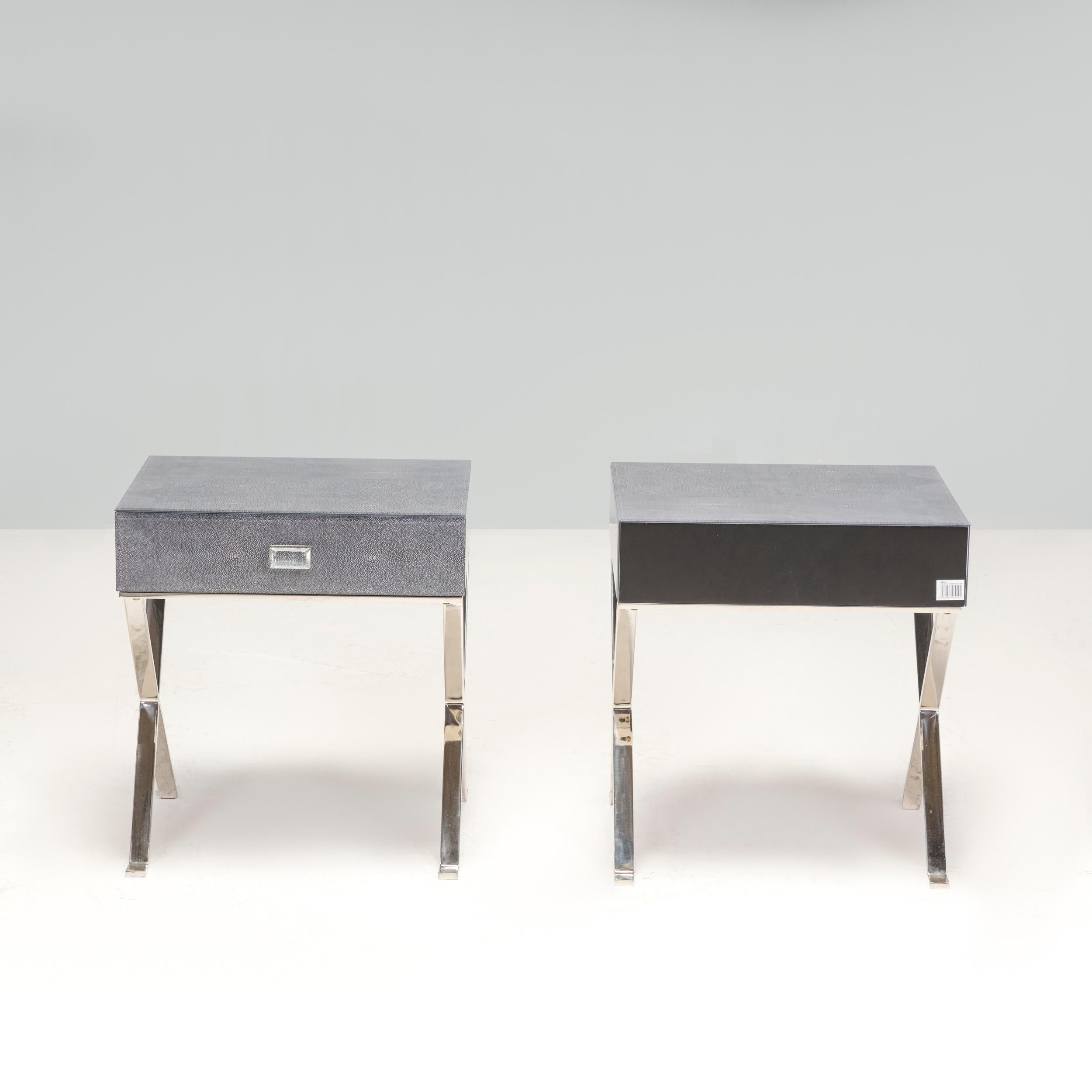 XXIe siècle et contemporain Table de chevet en galuchat bleu (un disponible)