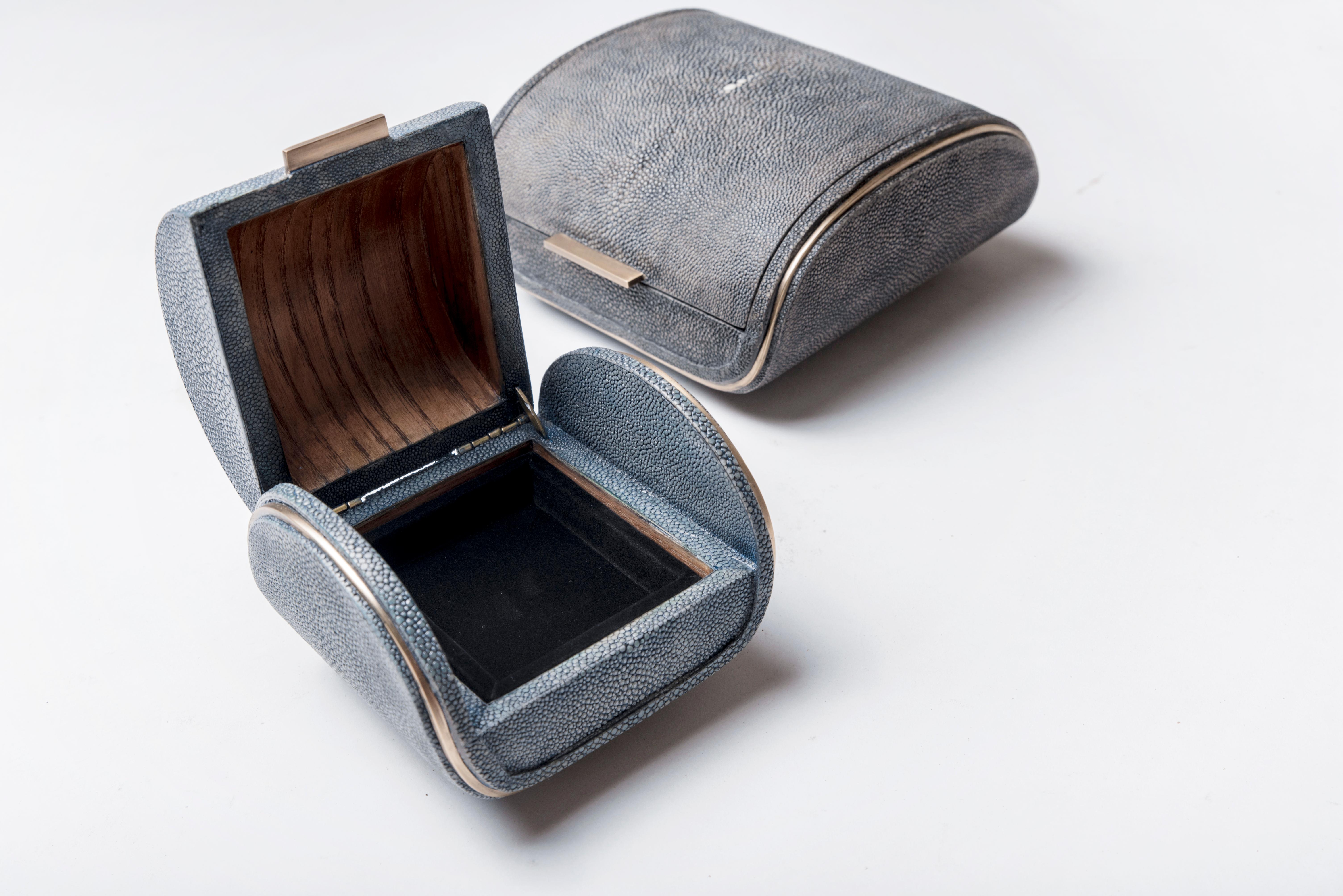 Shagreen Box with Bronze-Patina Brass Details by Kifu Paris In New Condition In New York, NY