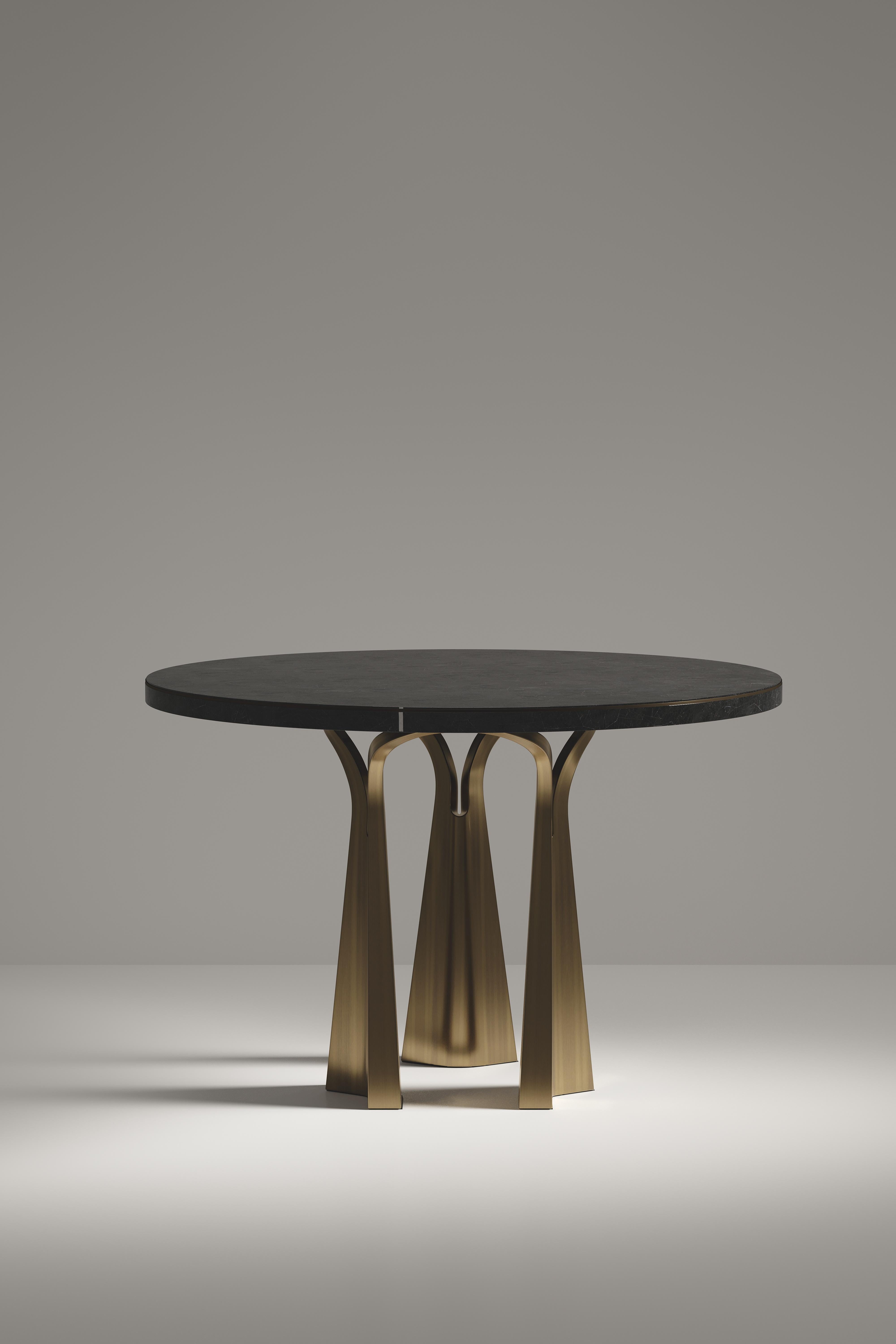 Table de petit déjeuner en galuchat avec pieds sculpturaux en laiton par R&Y Augousti en vente 3