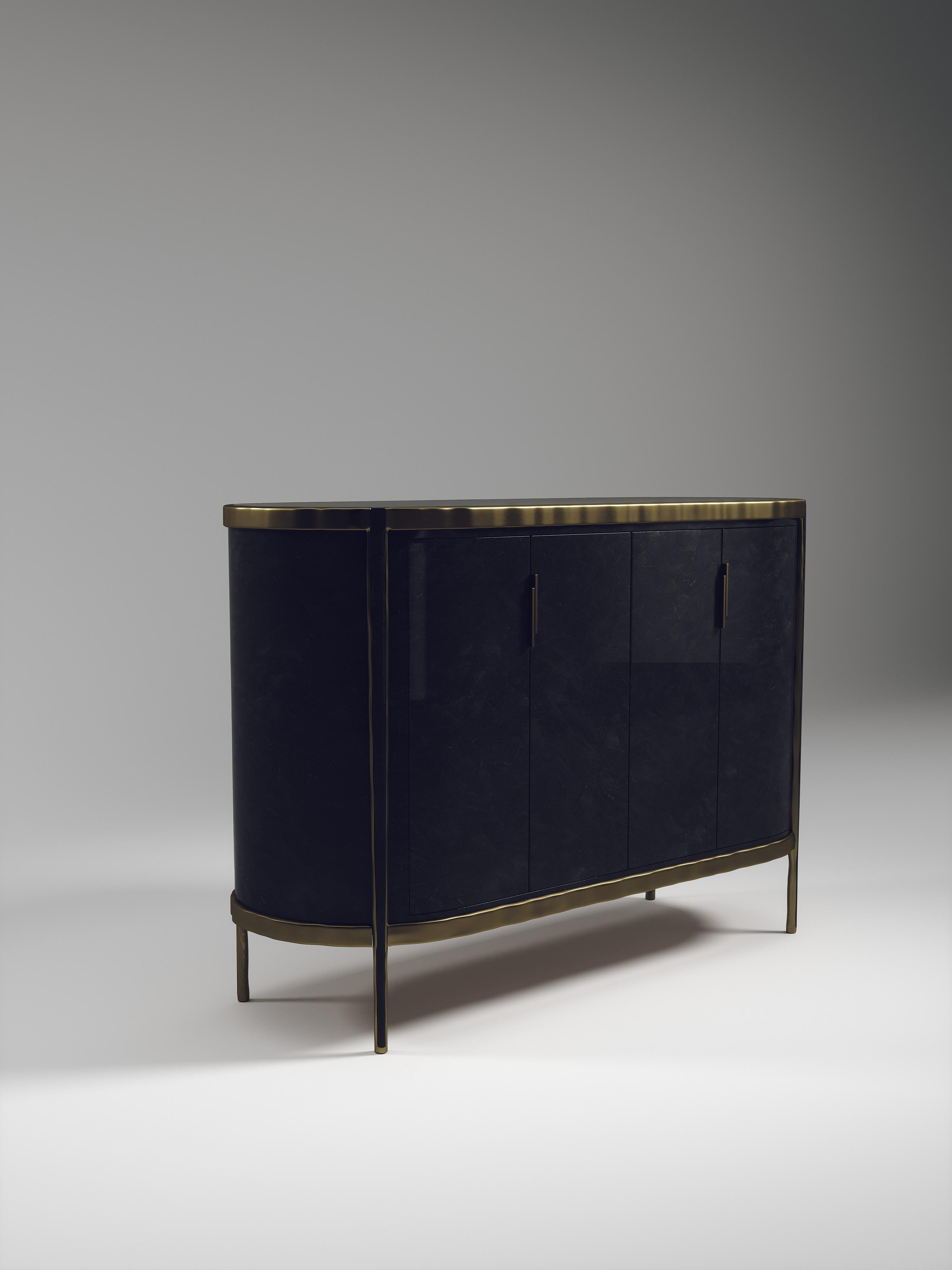Buffet in zigrino con dettagli in ottone patinato bronzo di R & Y Augousti in vendita 6