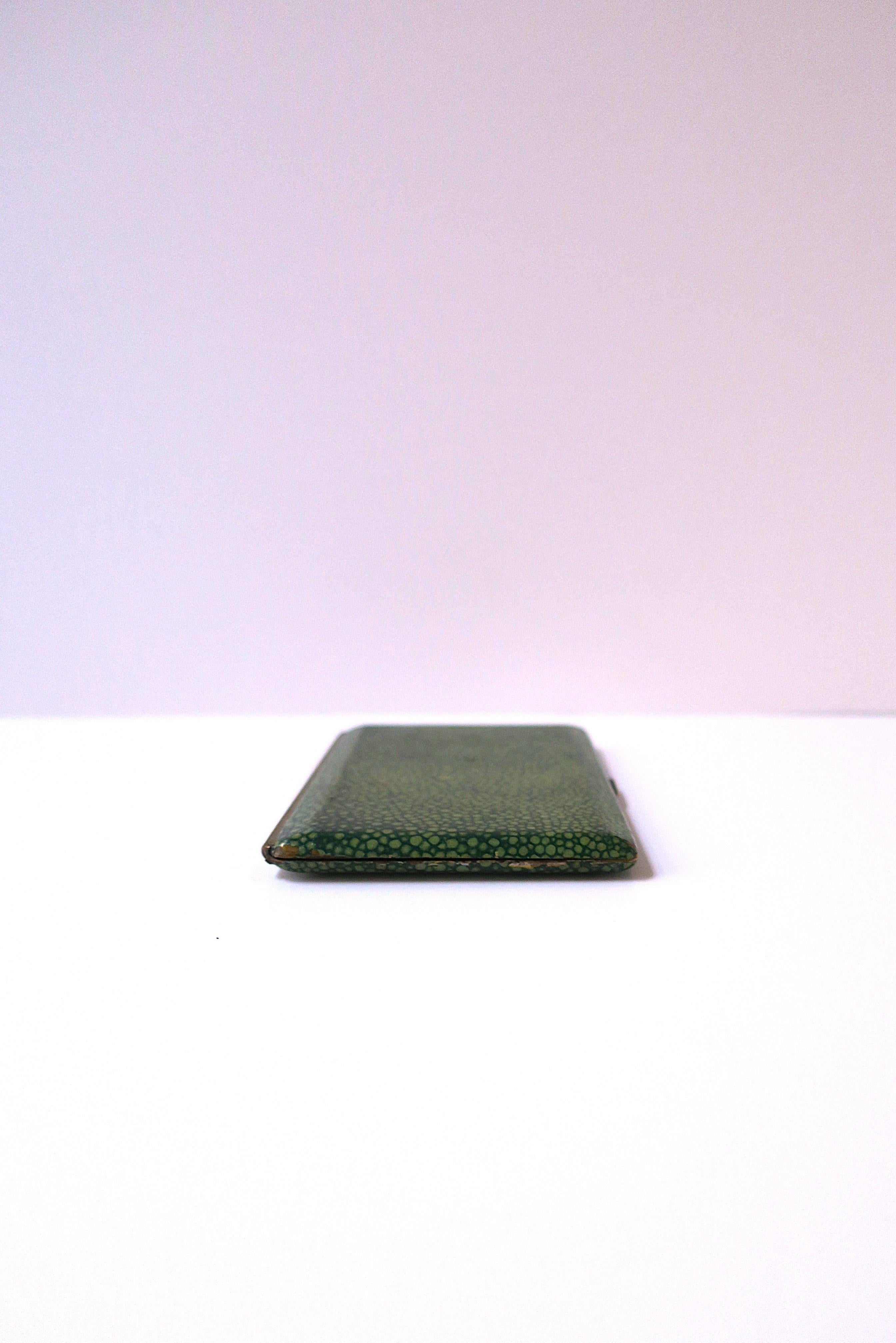 Étui en galuchat Cartes monétaires Fumée en vente 5