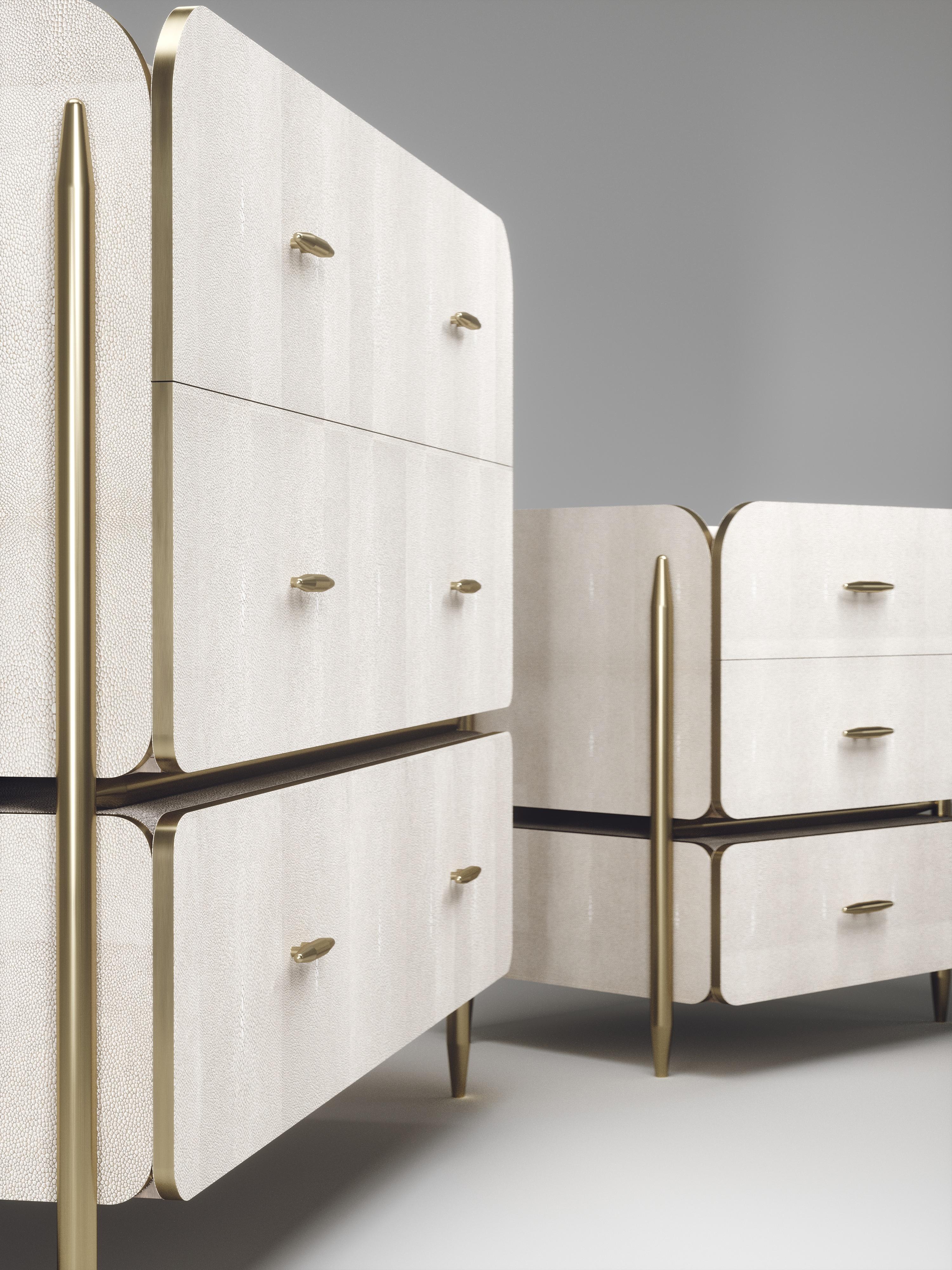 Cassettiera in zigrino con inserti in ottone di Kifu Paris in vendita 9
