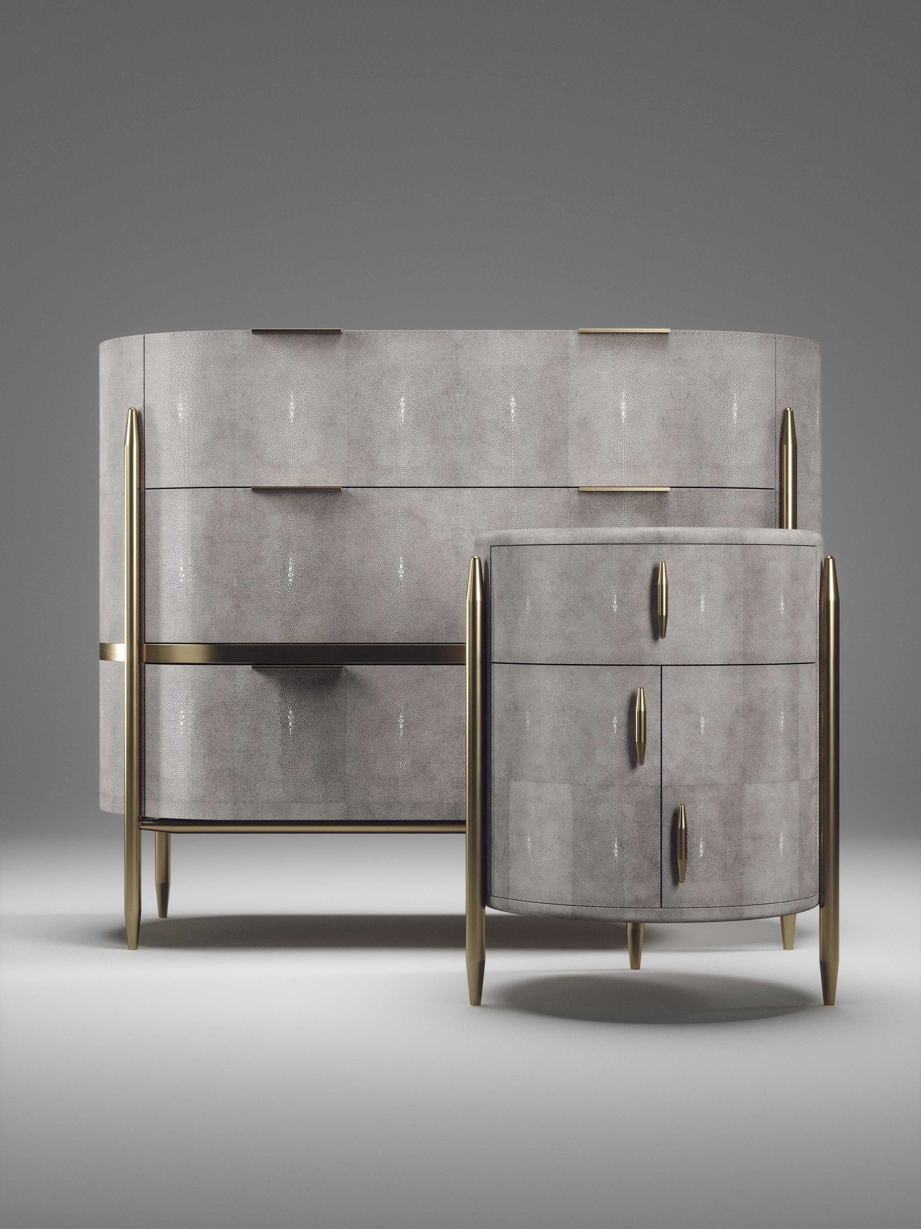 Art Déco Cassettiera in zigrino con inserti in ottone di Kifu Paris in vendita