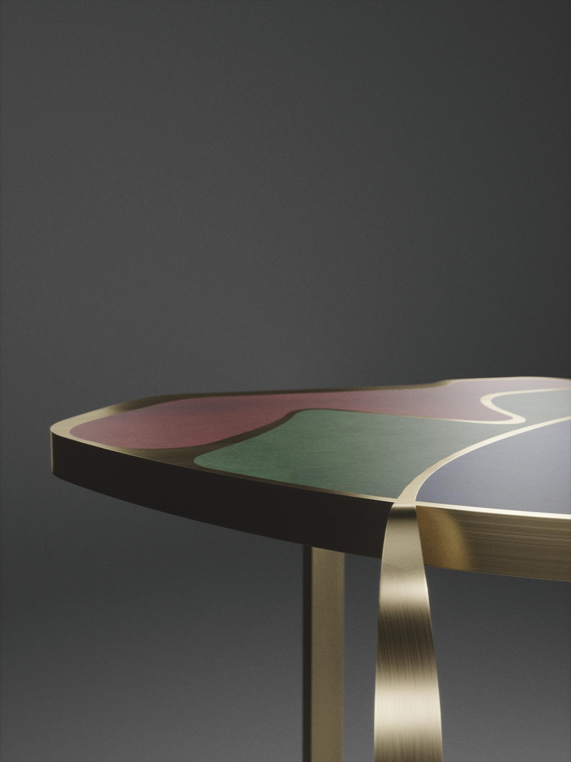 Fait main Table d'appoint Cocteau en galuchat avec accents en laiton patiné bronze de R & Y Augousti en vente