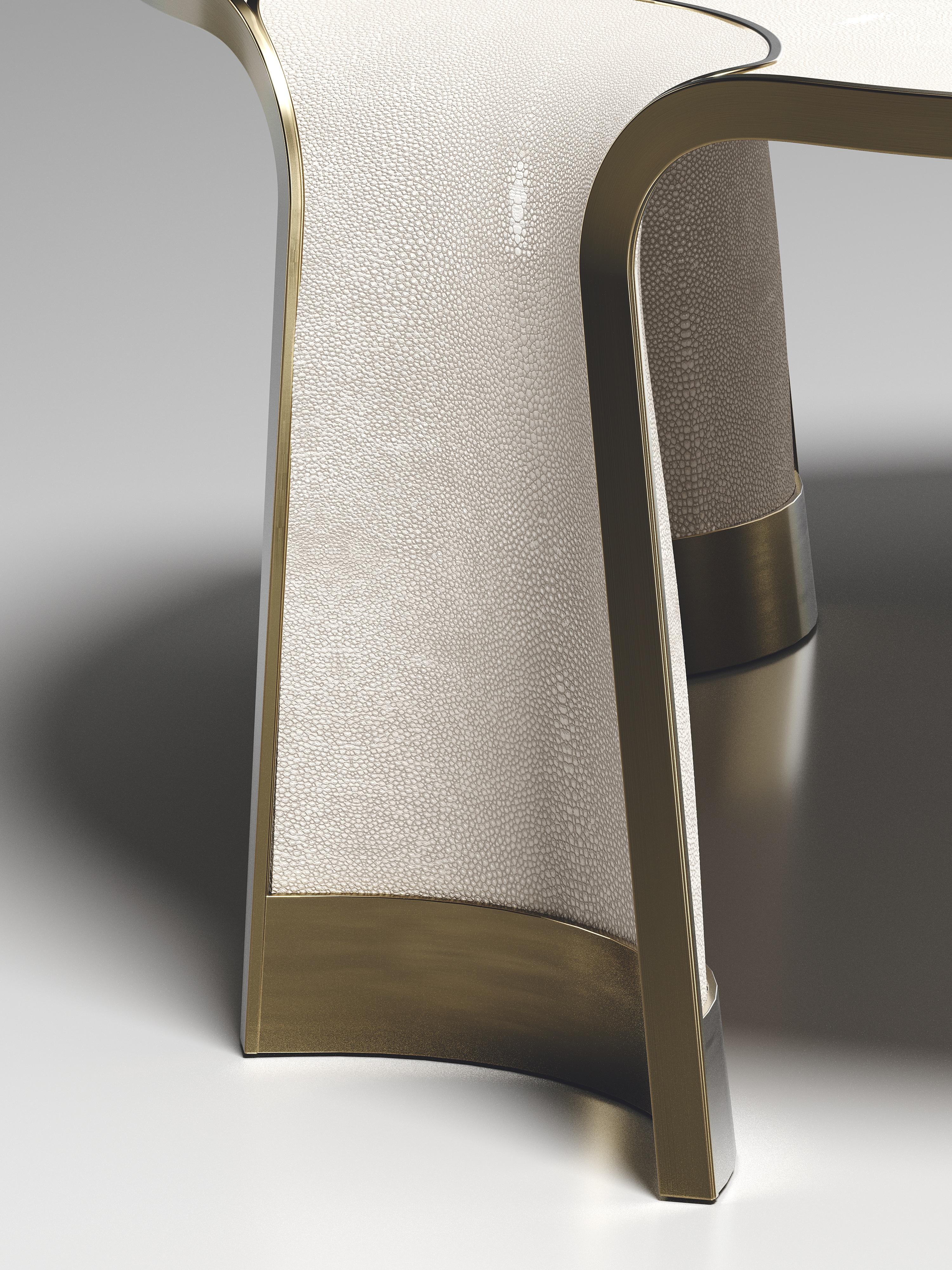 Laiton Table basse en galuchat avec incrustation en bronze-patina et laiton de R&Y Augousti en vente