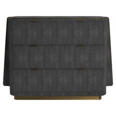 Commodes and Chests of Drawers