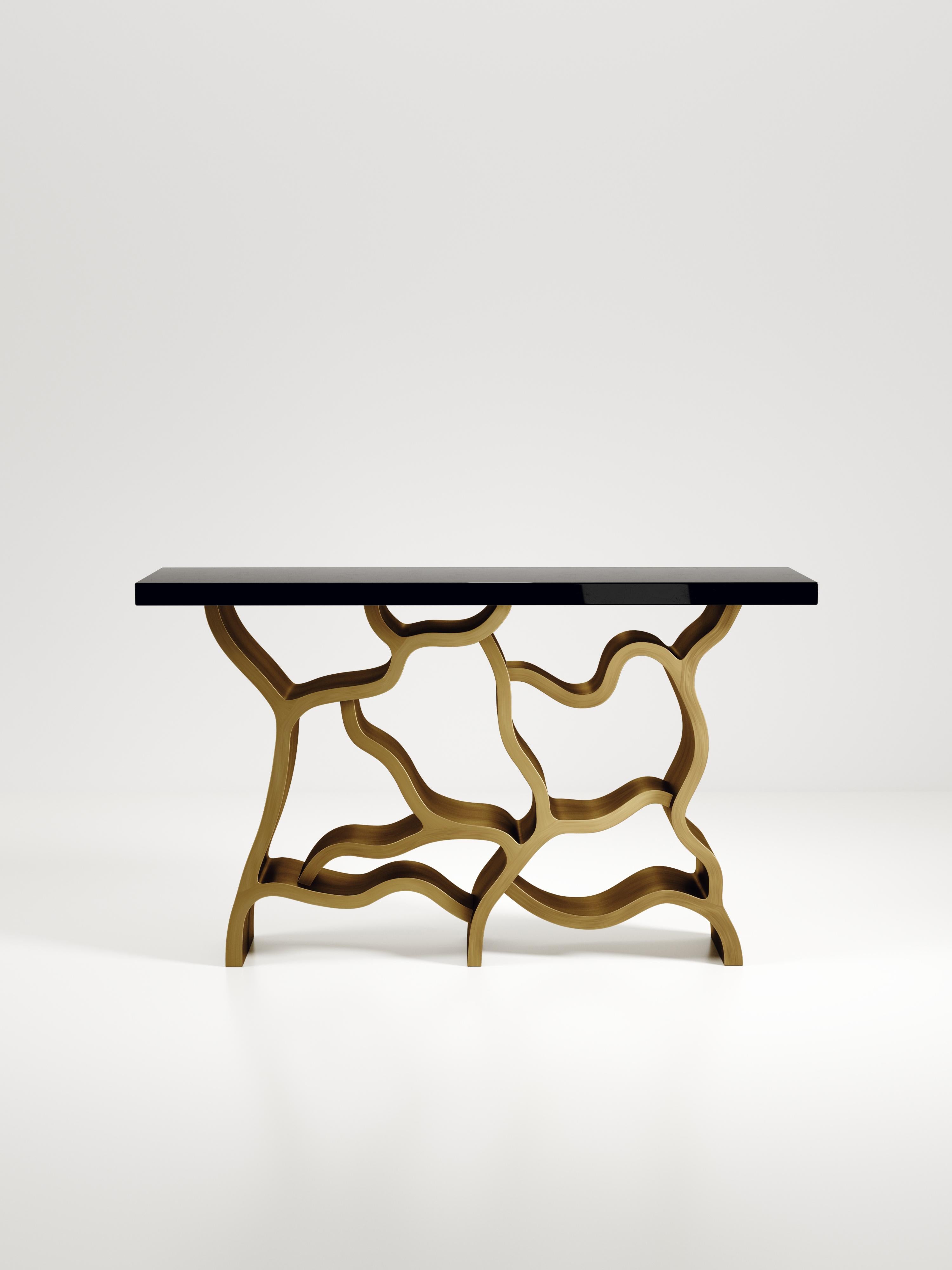 Table console en galuchat avec détails en laiton patiné par Kifu Paris en vente 2