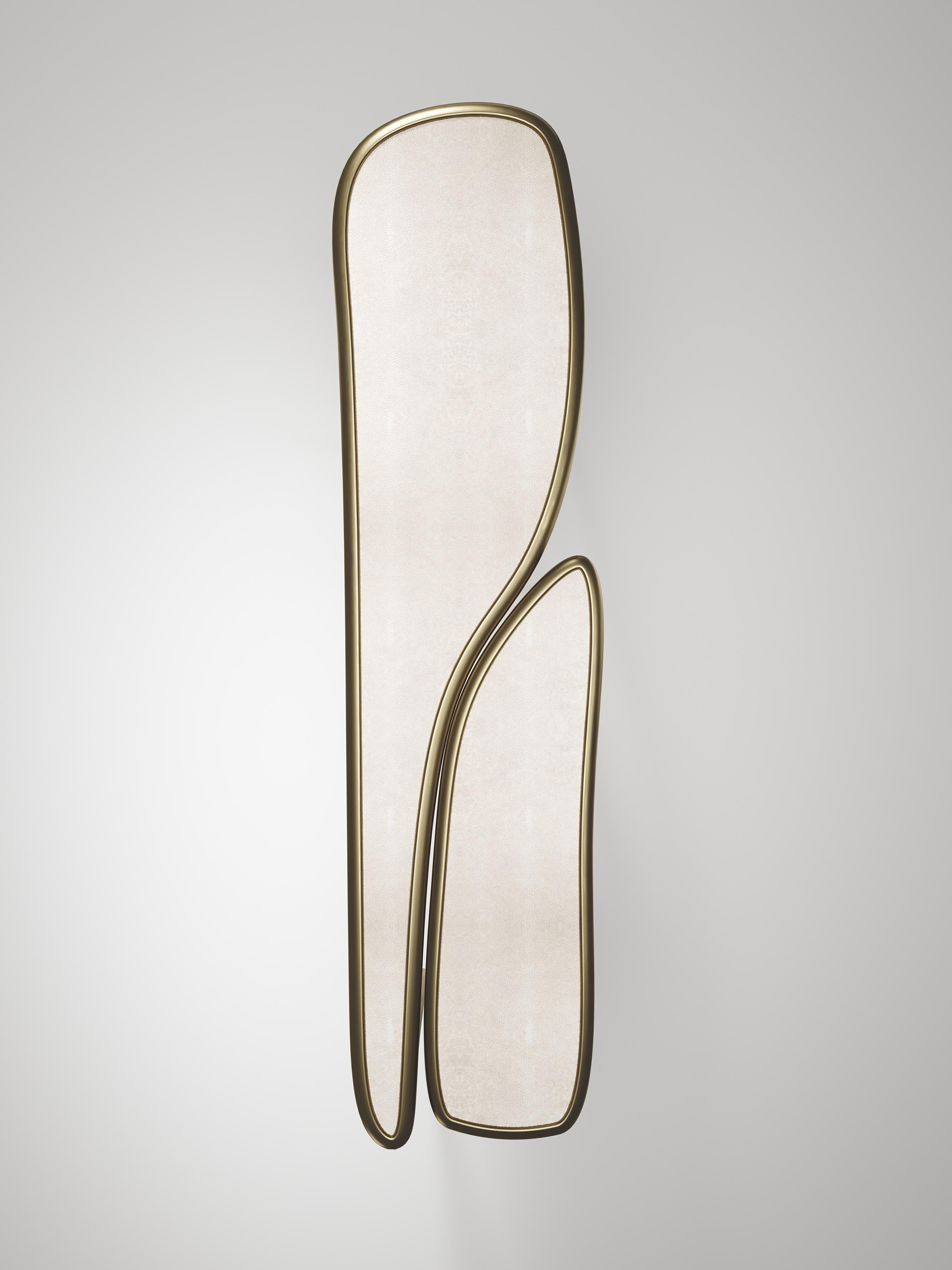 Art déco Table console en galuchat avec détails en laiton bronze-patina de R&Y Augousti en vente