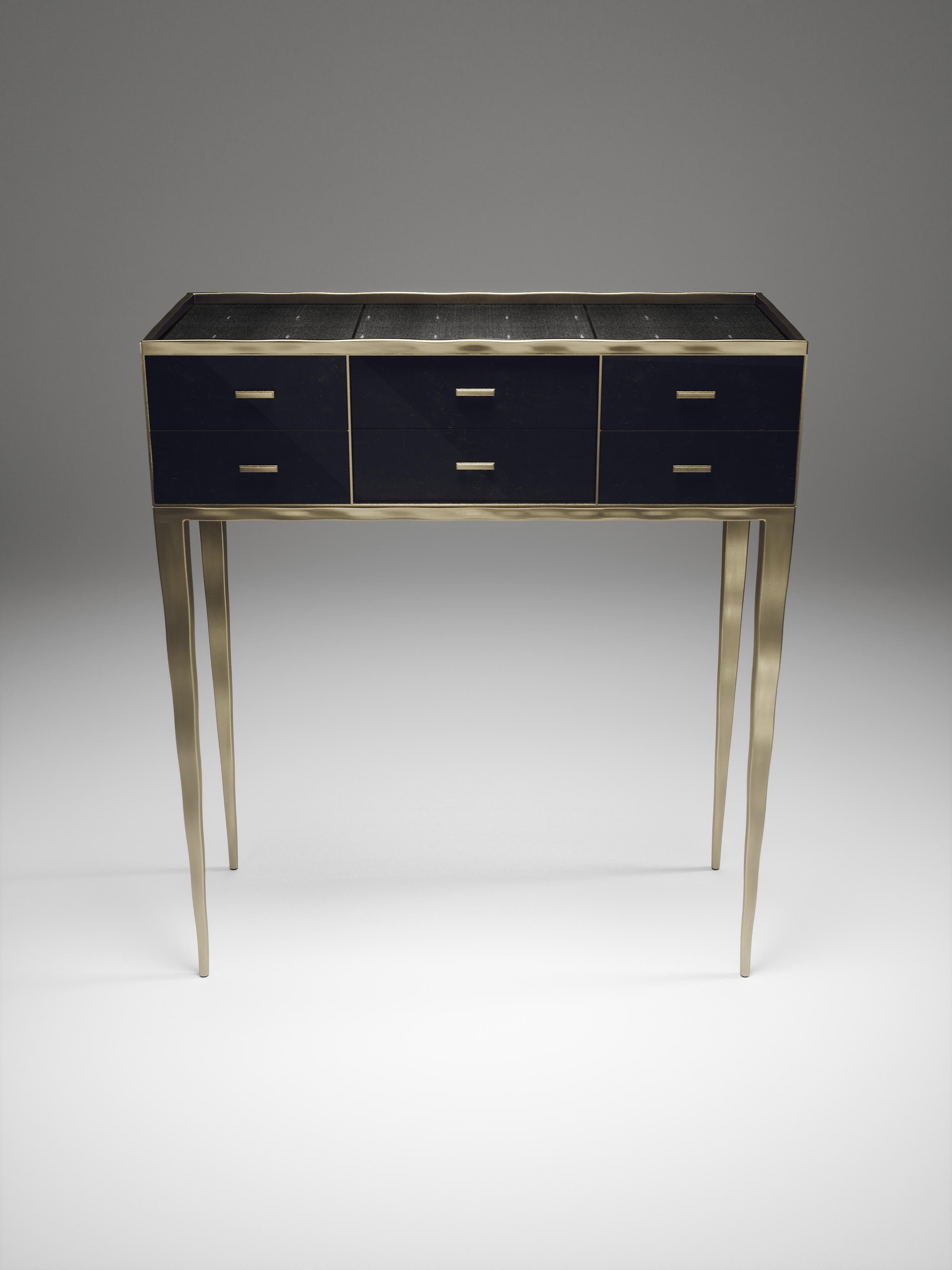 The Melting Cosima Console table by R&Y Augousti is a stunning multi-faceted piece. The beautiful signature 