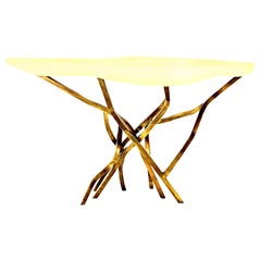 Chagrin-Konsole mit dekorativem Sockel aus Messing, auf Lager, Contemporary