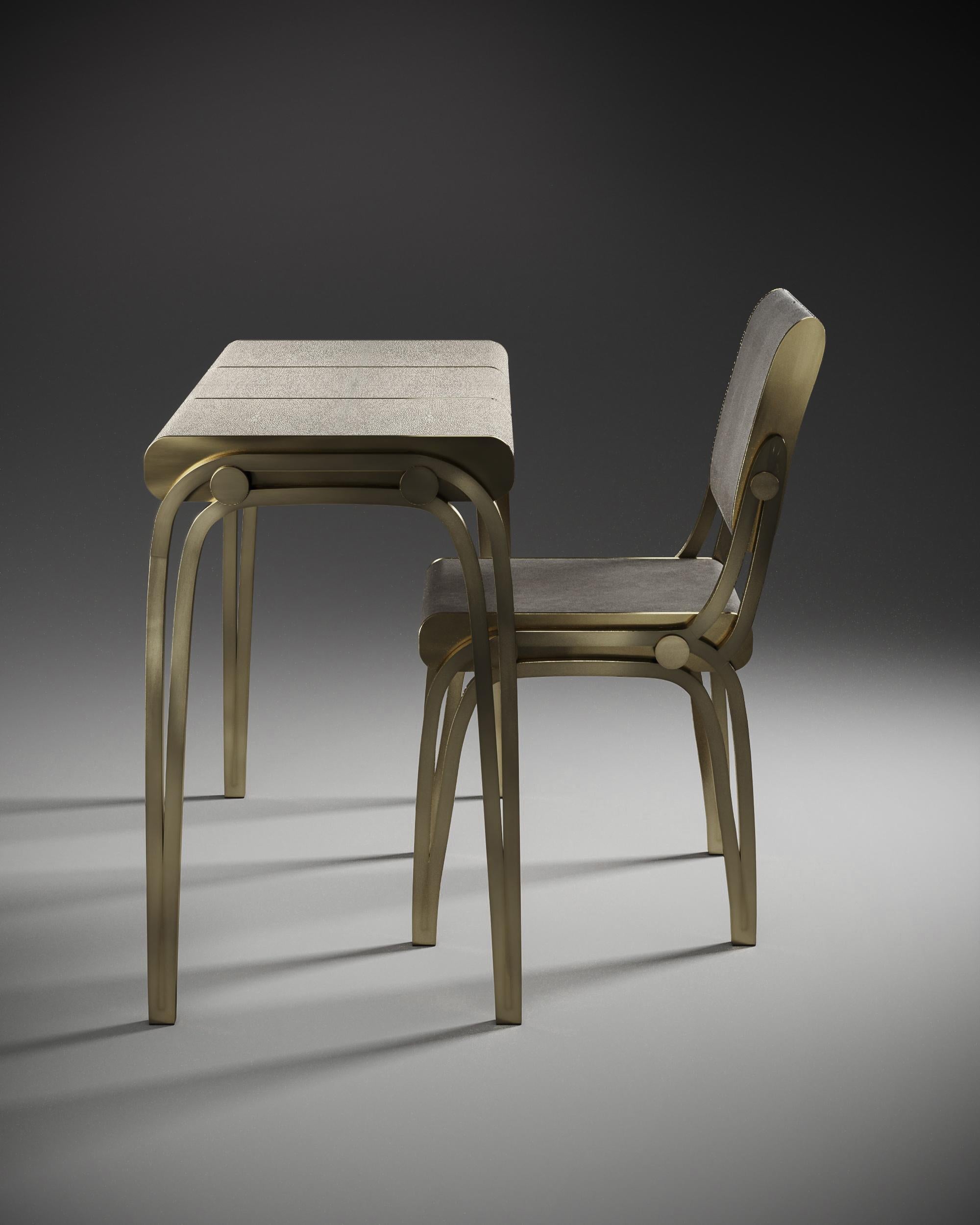 Shagreen-Schreibtisch mit Bronze-Patina-Messing-Akzenten von R&Y Augousti (Art déco) im Angebot