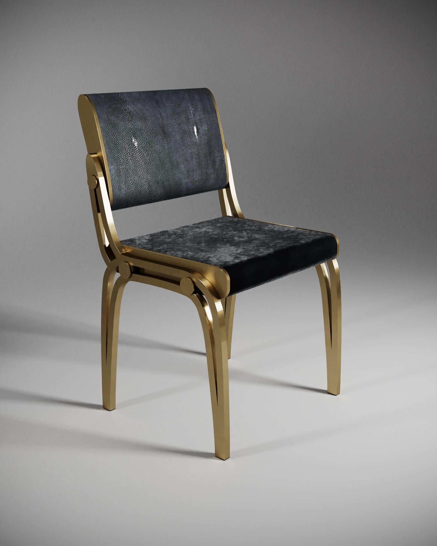 Fatto a mano Scrivania in zigrino con inserti in ottone patinato bronzo di R & Y Augousti in vendita