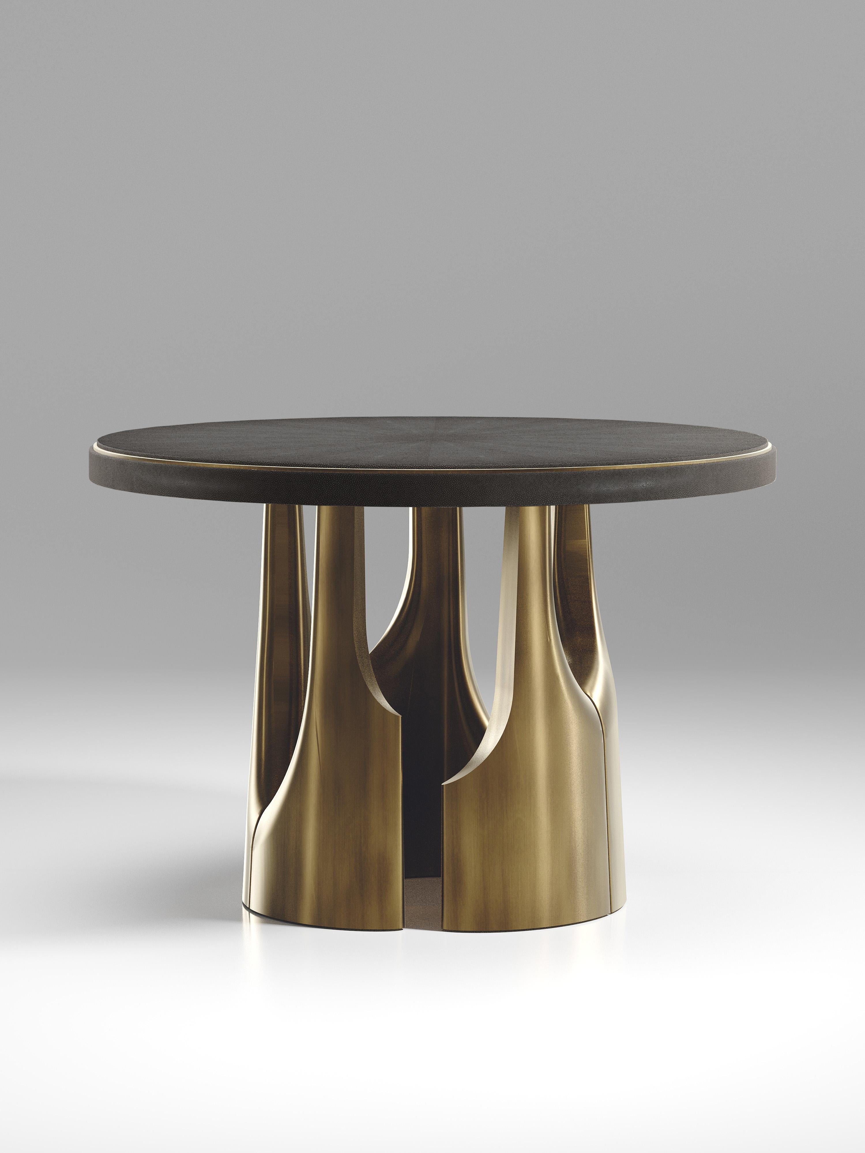 Table de salle à manger en galuchat avec accents en bronze-patina et laiton de R&Y Augousti en vente 6