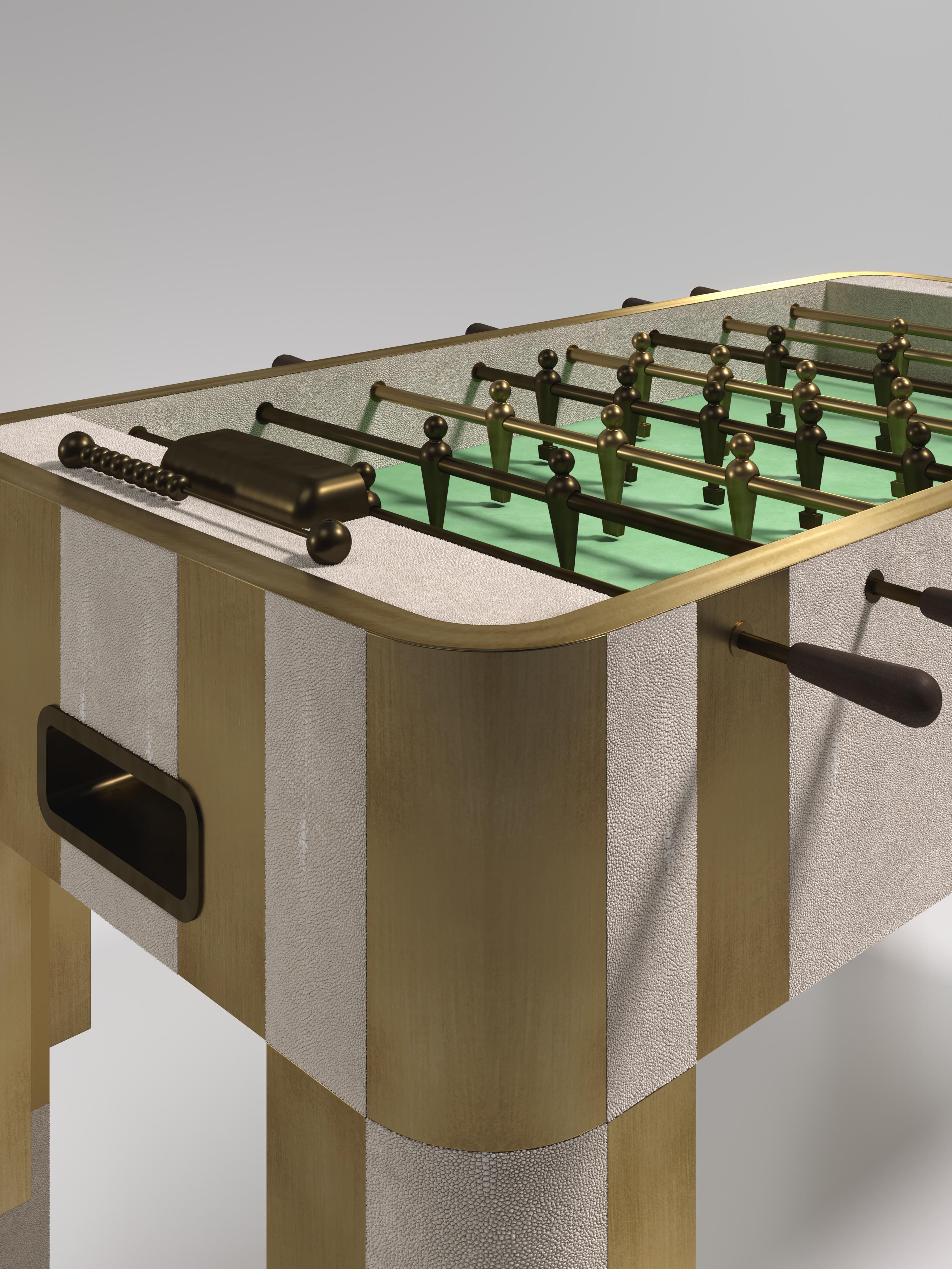 Futbolín de piel de zapa con detalles de latón patinado R&Y Augousti en Nuevo estado para la venta en New York, NY