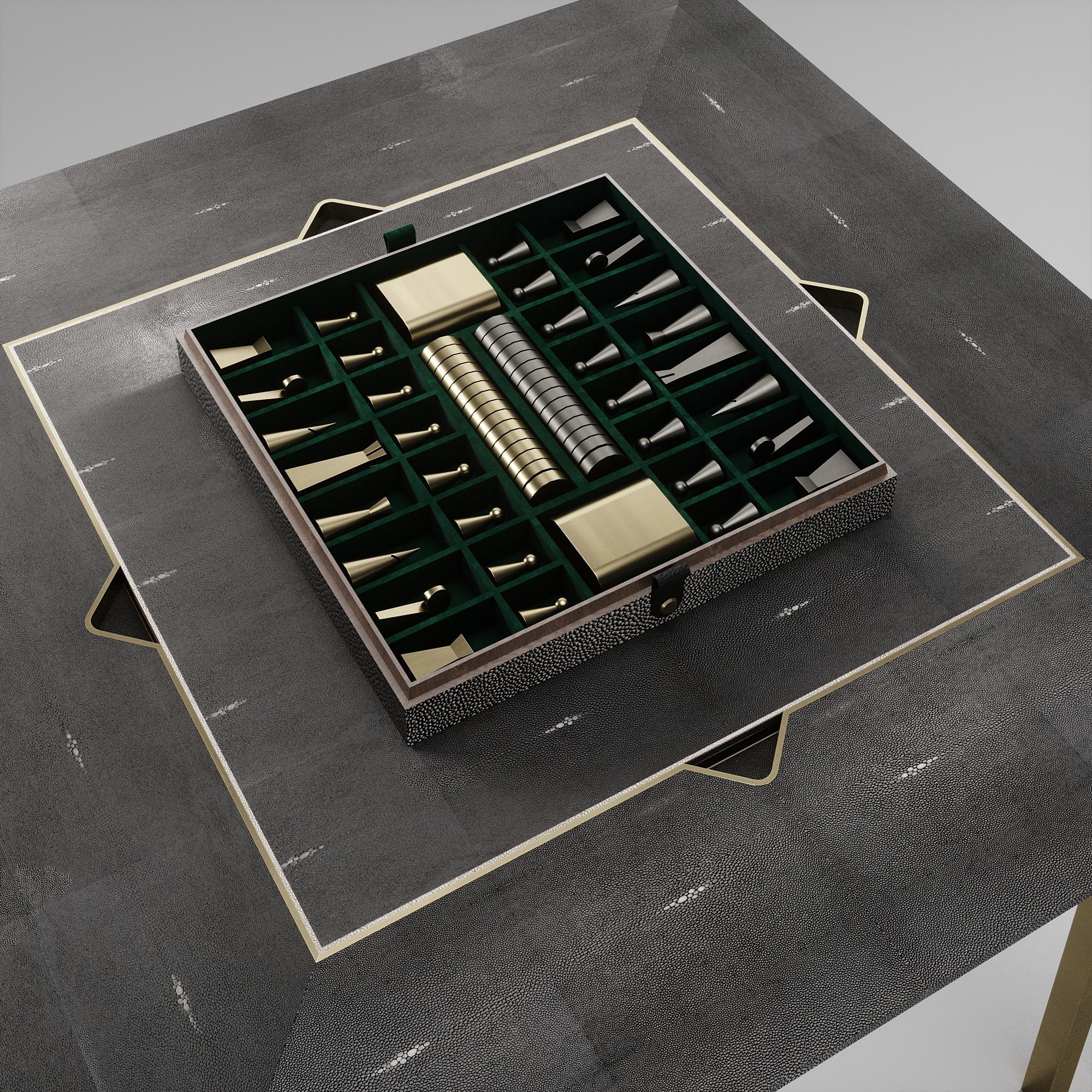 Shagreen-Spieltisch mit Bronze-Patina-Messing-Akzenten R&Y Augousti (Französisch) im Angebot