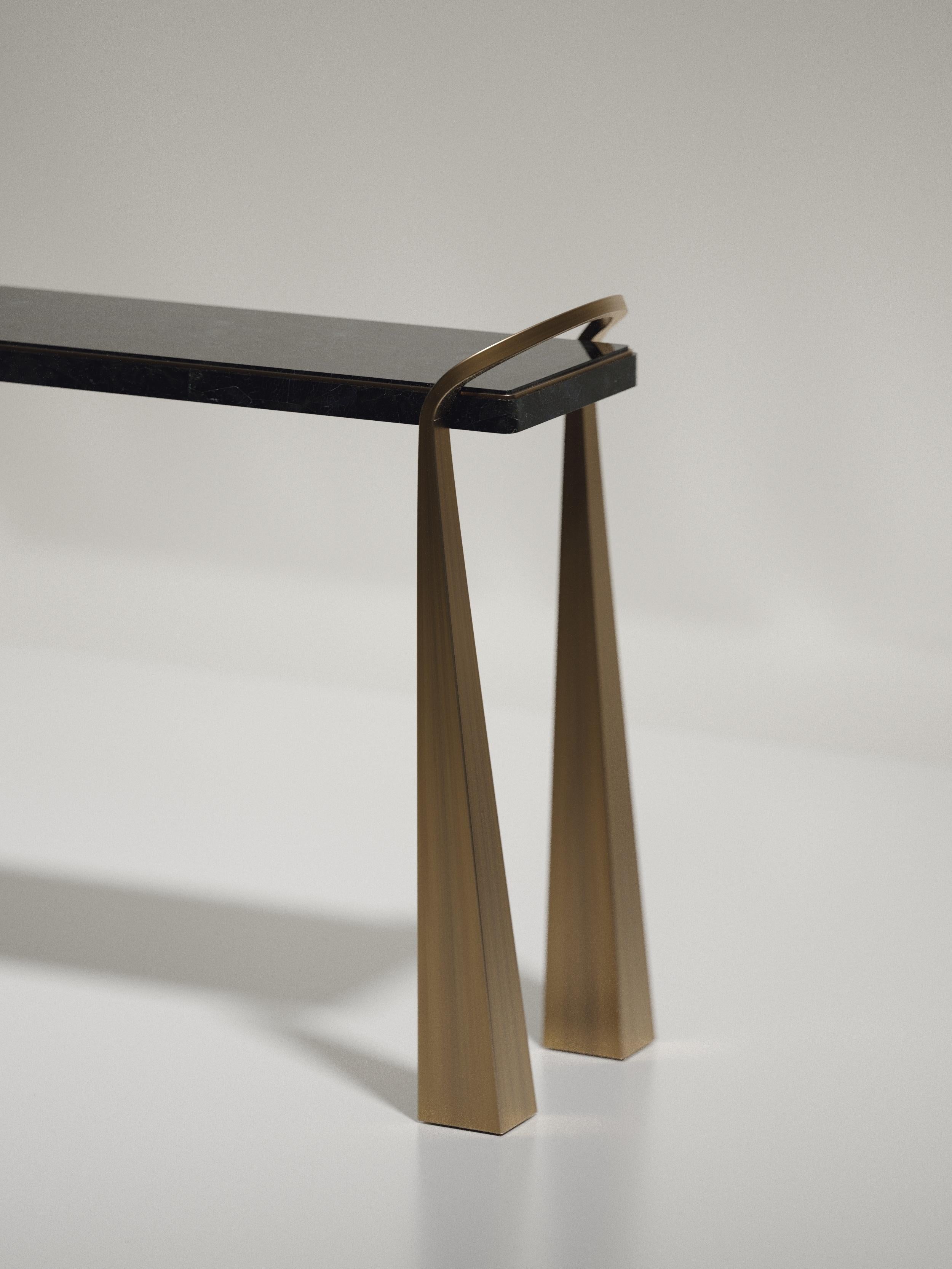Table console incrustée de galuchat avec pieds sculpturaux en laiton de R&Y Augousti en vente 8