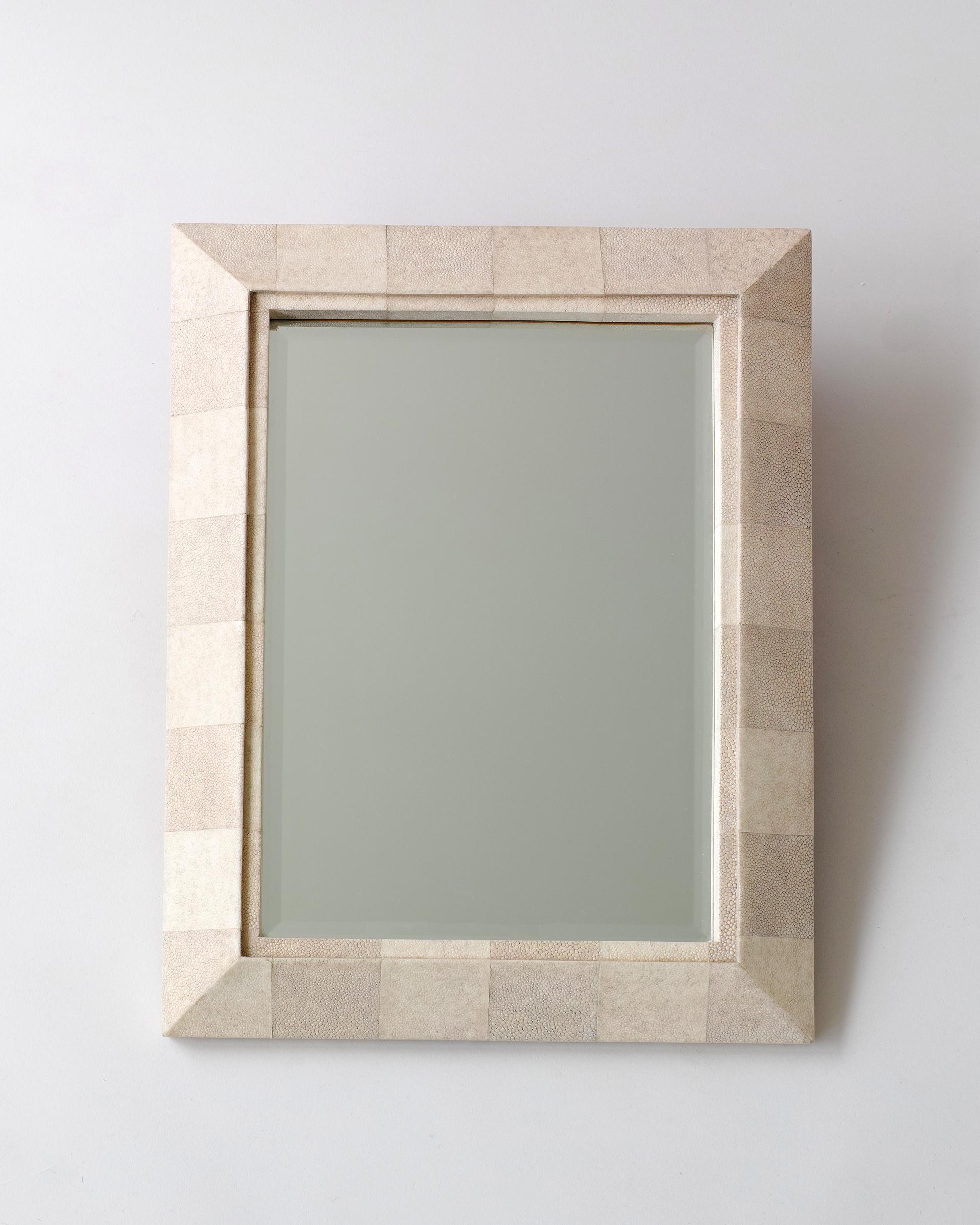 Espejo Shagreen de R & Y Augousti en venta 6