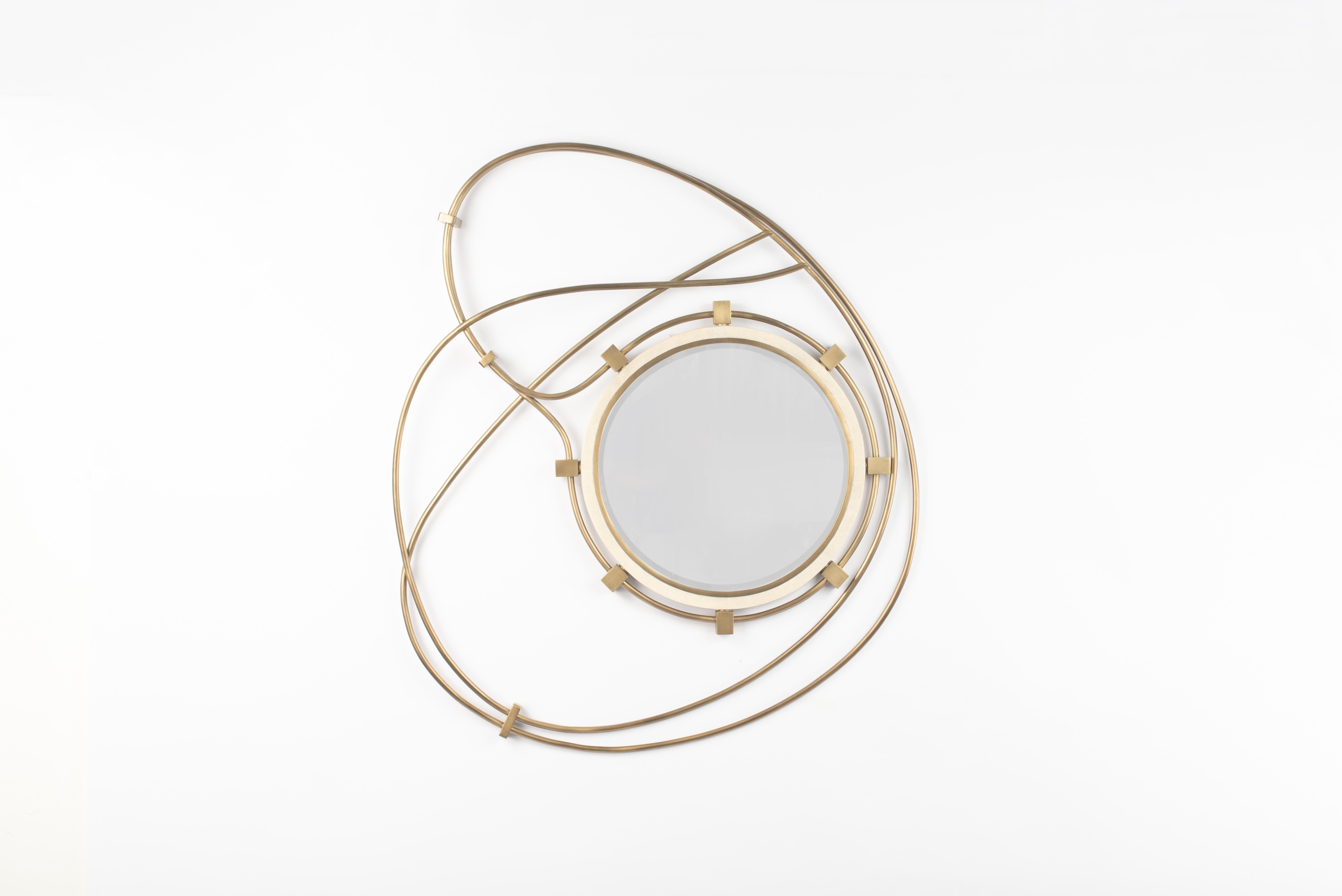 Espejo de piel de zapa con detalles de latón bronce-patina by Kifu Paris en venta 3