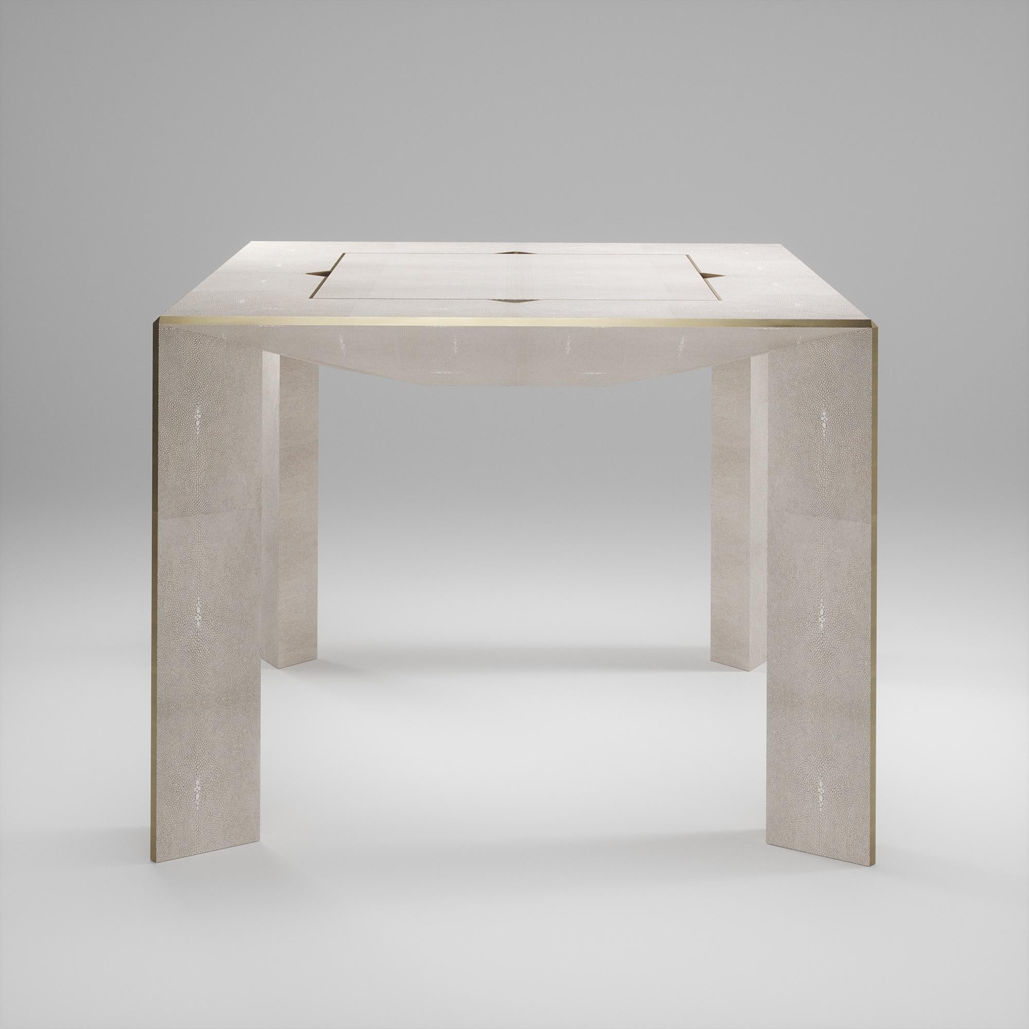 Shagreen Multiple Spieltisch mit Bronze-Patina-Messing-Akzenten R&Y Augousti (Art déco) im Angebot