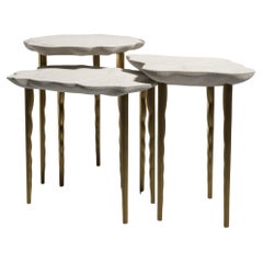 Beistelltische aus Chagrin mit Bronze-Patina-Messing-Details von R&Y Augousti