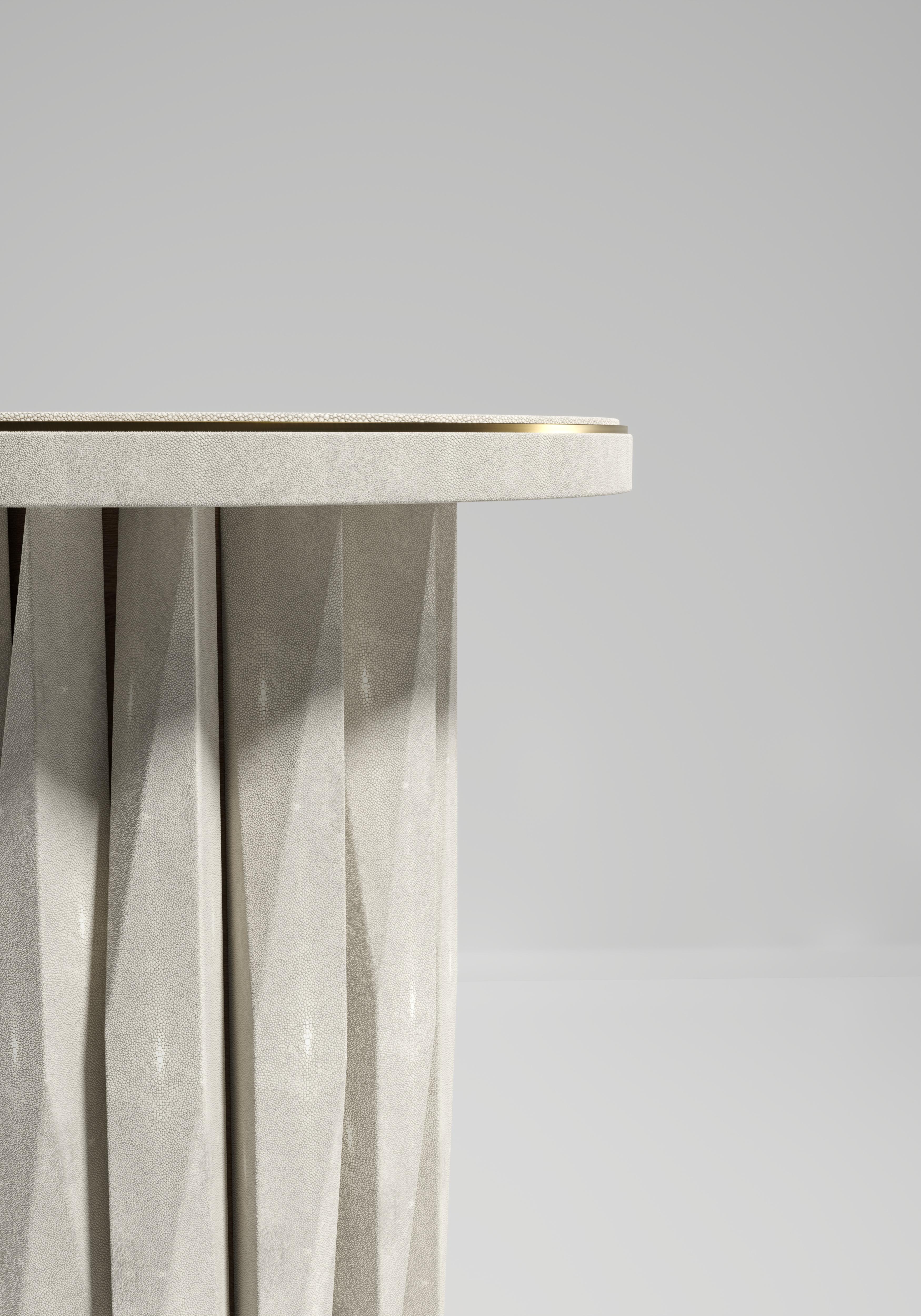 Beistelltische aus Chagrin mit geometrisch geriffelten Details von R&Y Augousti im Angebot 6