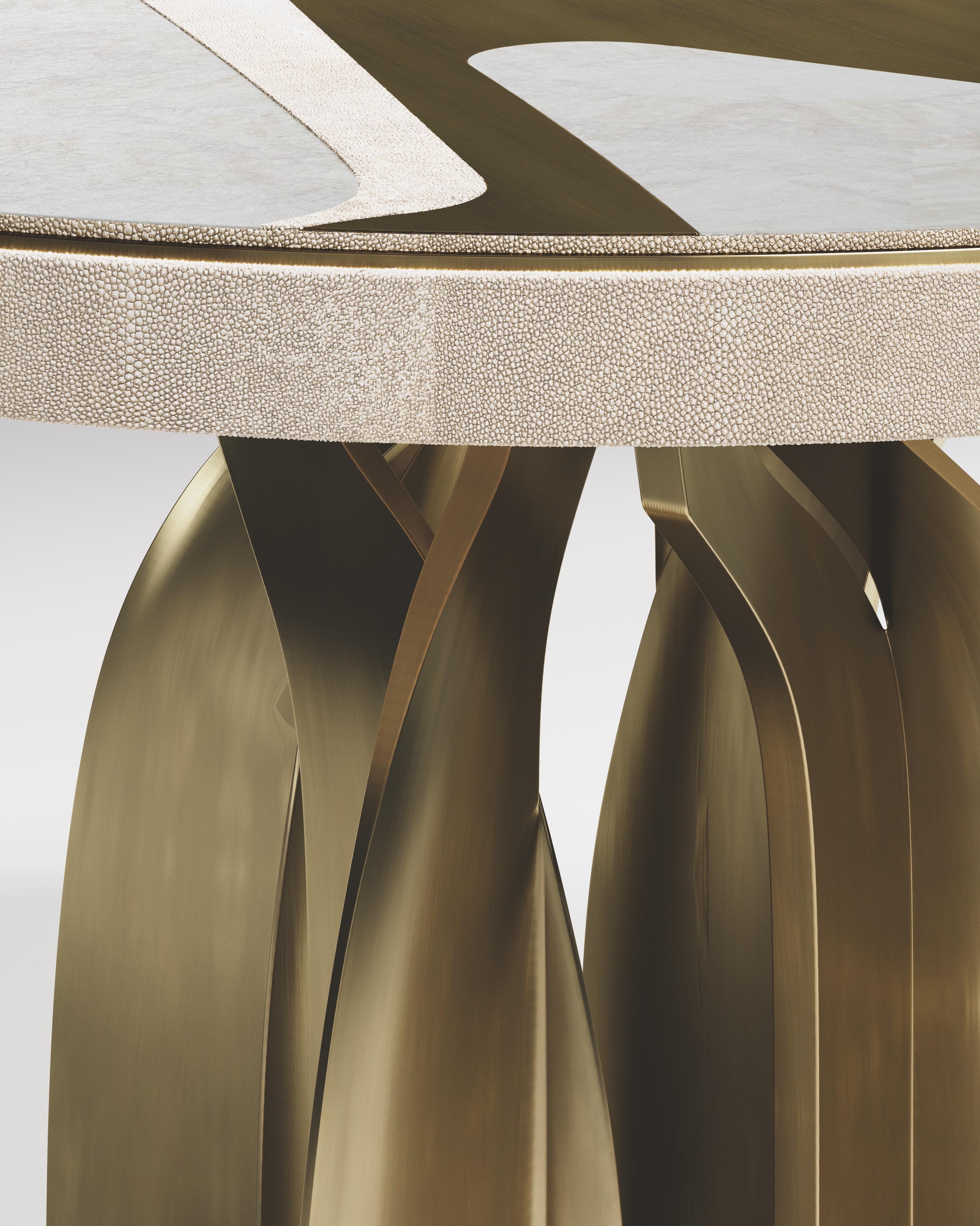Esstisch mit Chagrin-Muster und Muschel & Bronze Patina Messing von Kifu Paris im Angebot 4