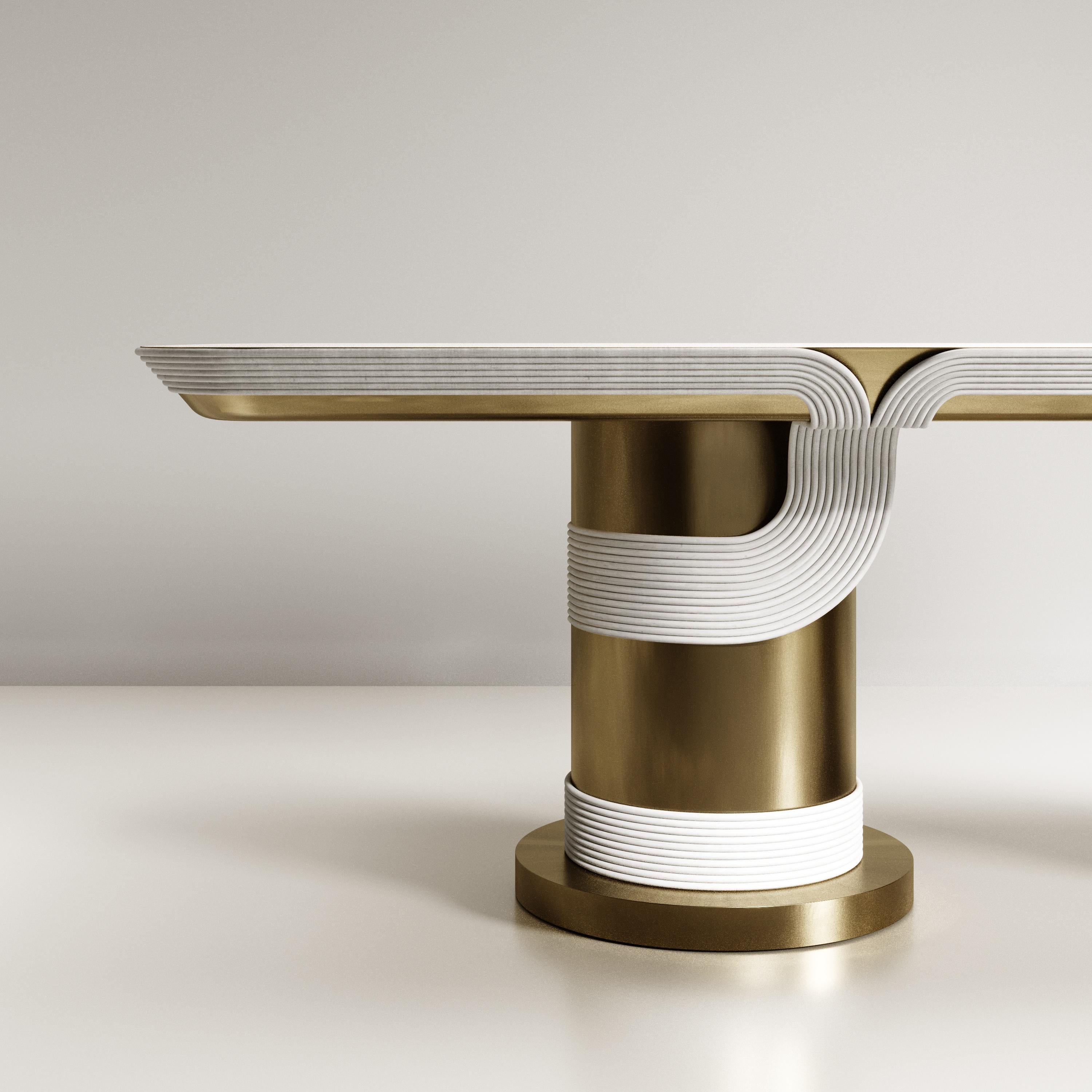 Mesa de comedor escultórica de ratán Shagreen y latón by R&Y Augousti en venta 11