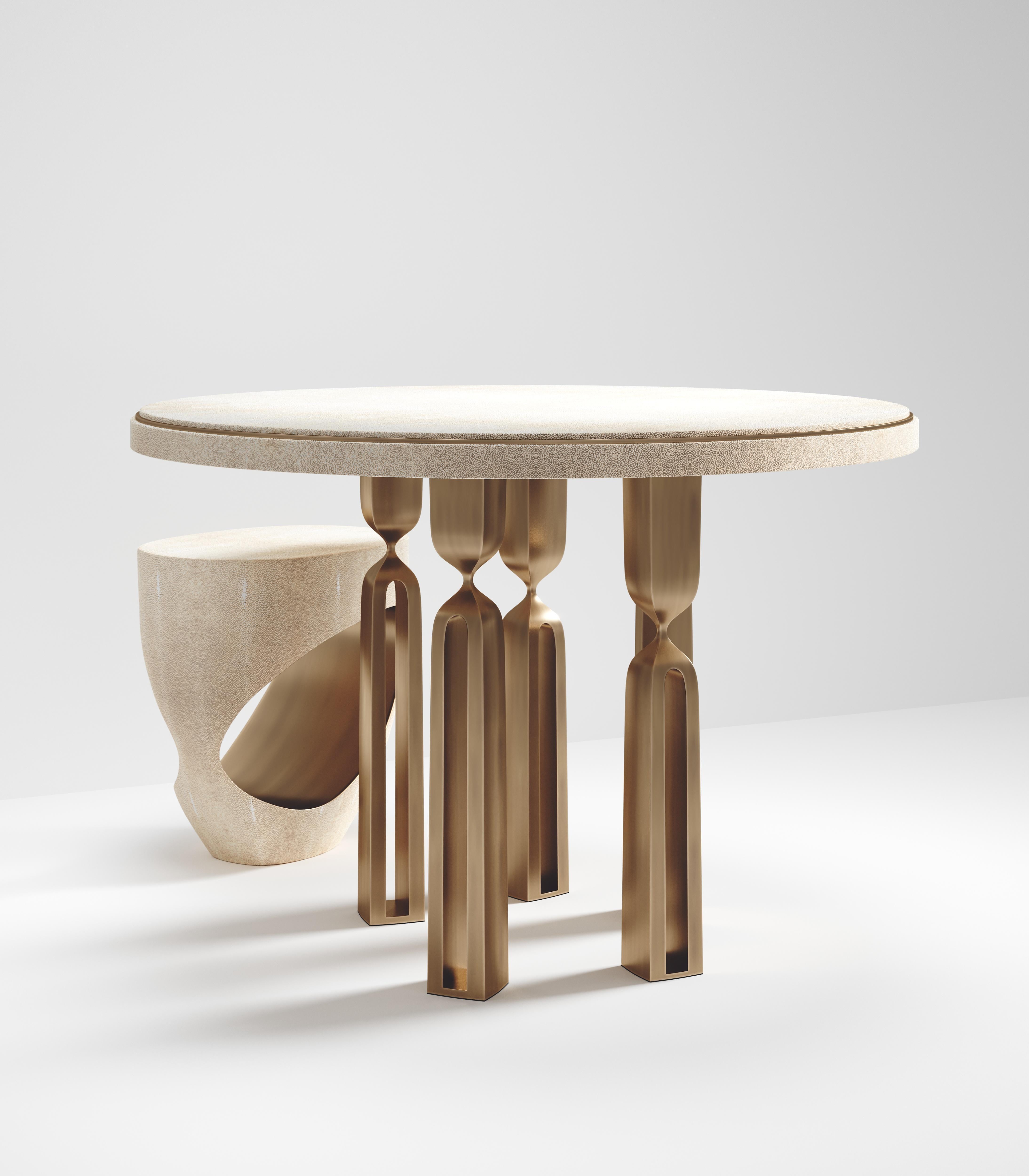 Laiton Table d'appoint en galuchat avec laiton bronze-patina de Kifu Paris en vente