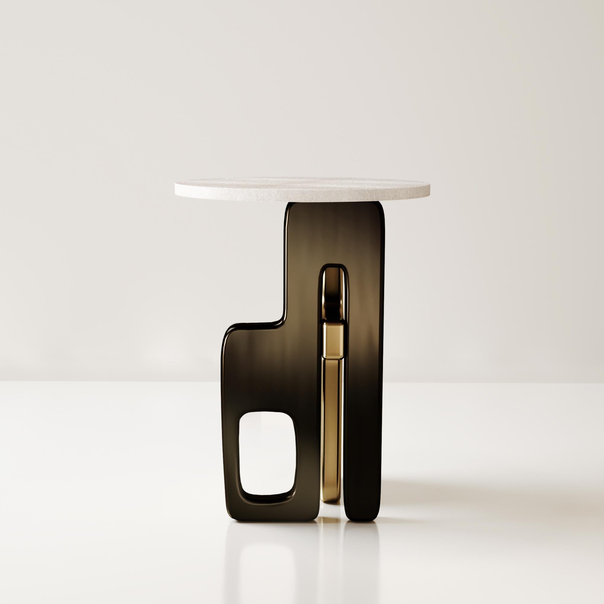 Shagreen-Beistelltisch mit Bronze-Patina-Messingdetails von Kifu Paris im Angebot 2