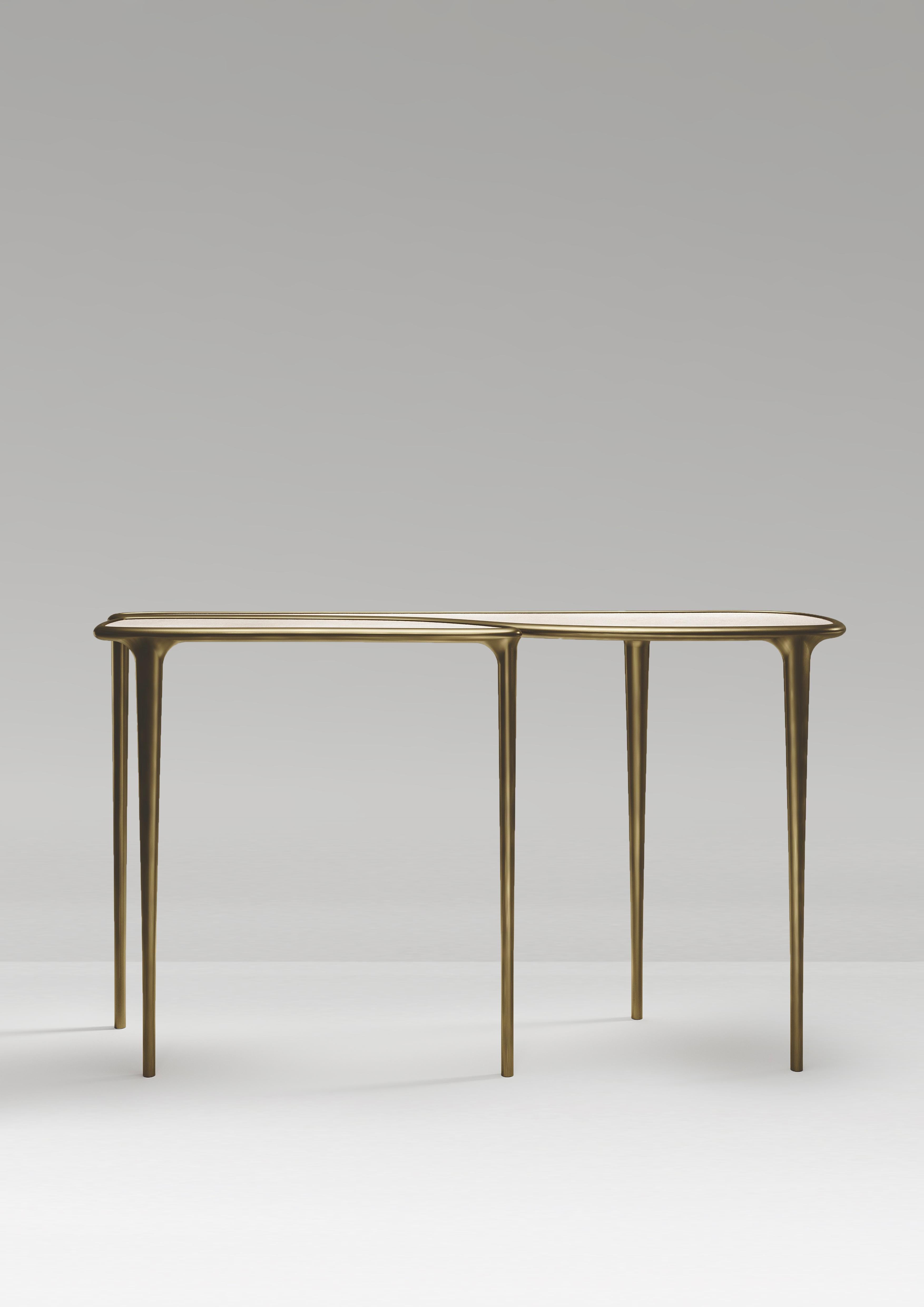 Stapeltische aus Chagrinleder mit Bronze-Patina-Messingdetails von R&Y Augousti im Angebot 5