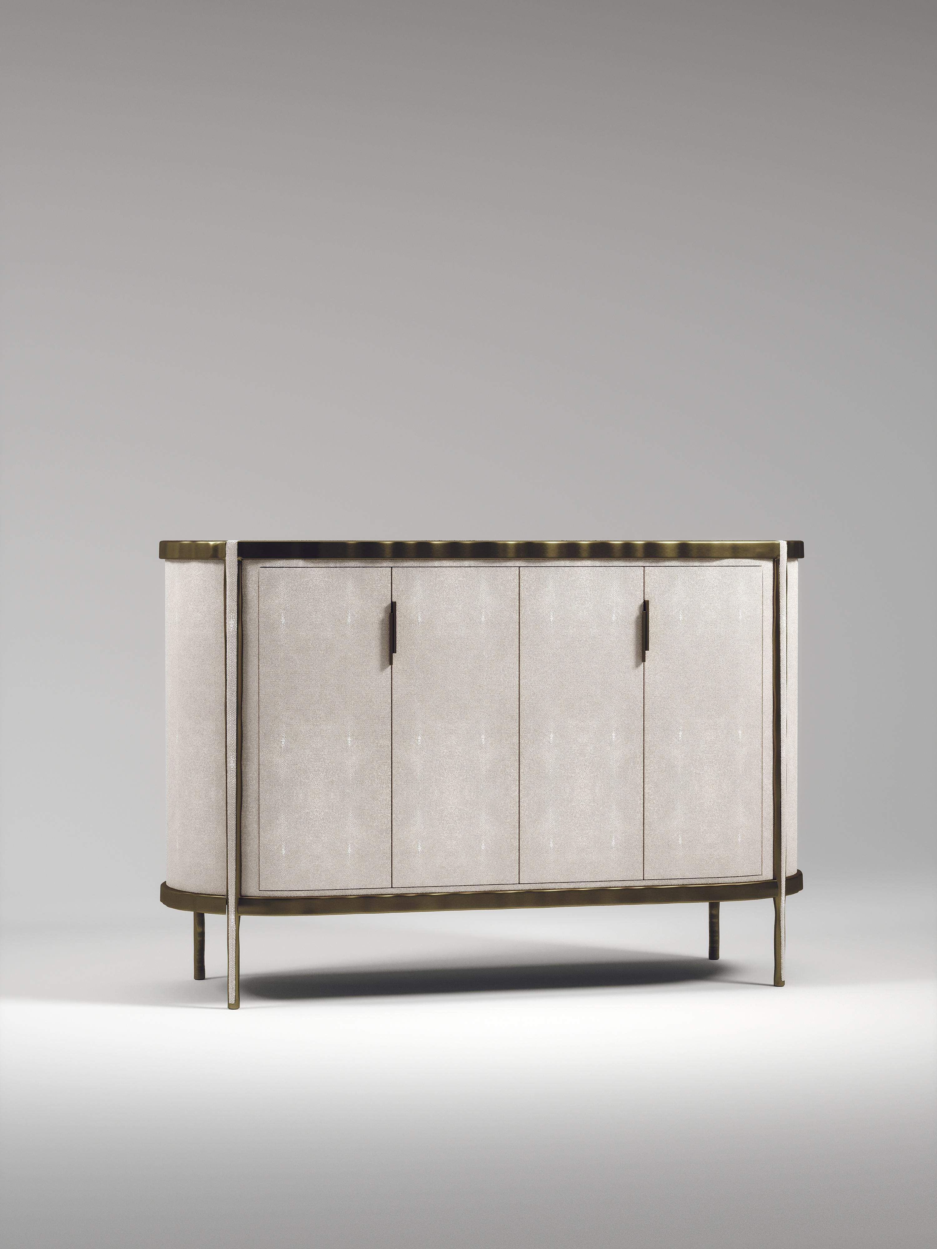 Shagreen-Beistelltisch mit Bronze-Patina-Messingdetails von R&Y Augousti im Angebot 12