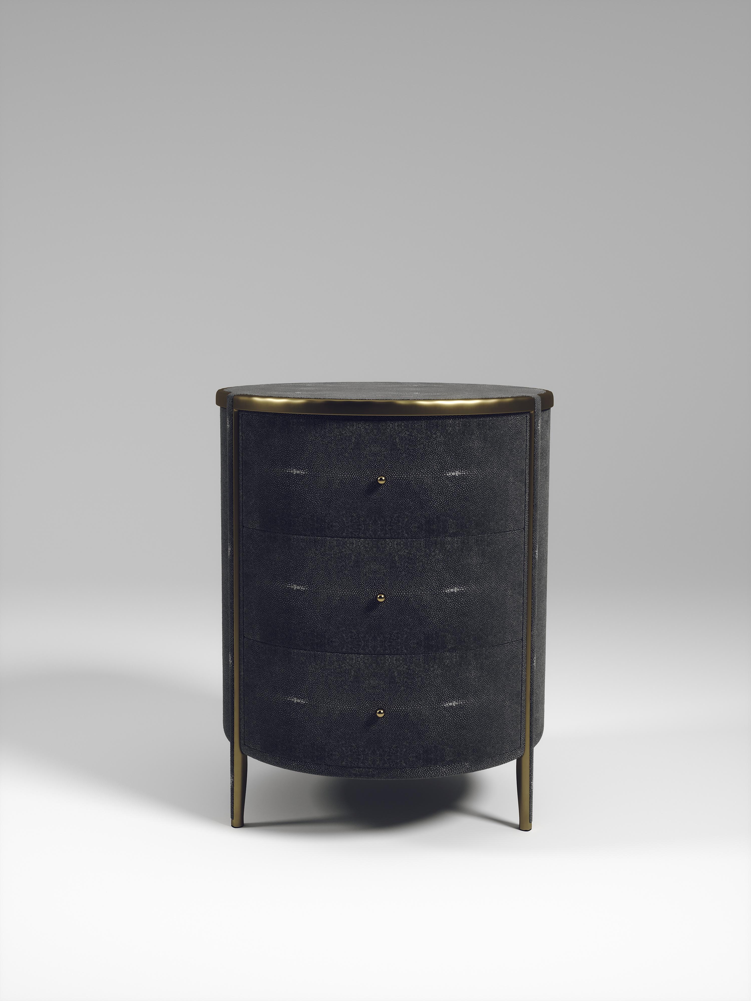 Shagreen-Beistelltisch mit Bronze-Patina-Messingdetails von R&Y Augousti im Angebot 2