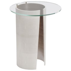 Table d'appoint en galuchat avec plateau en verre de R&Y Augousti