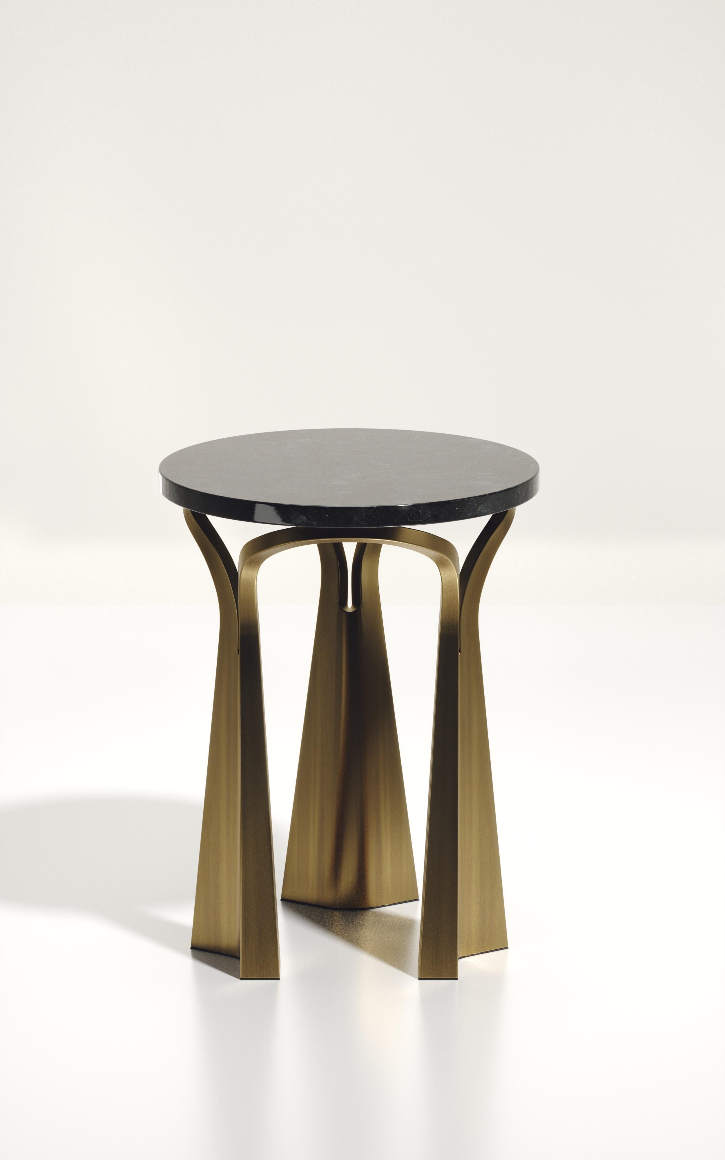 Shagreen Beistelltisch mit skulpturalen Bronze-Patina-Messingbeinen von R&Y Augousti im Angebot 8