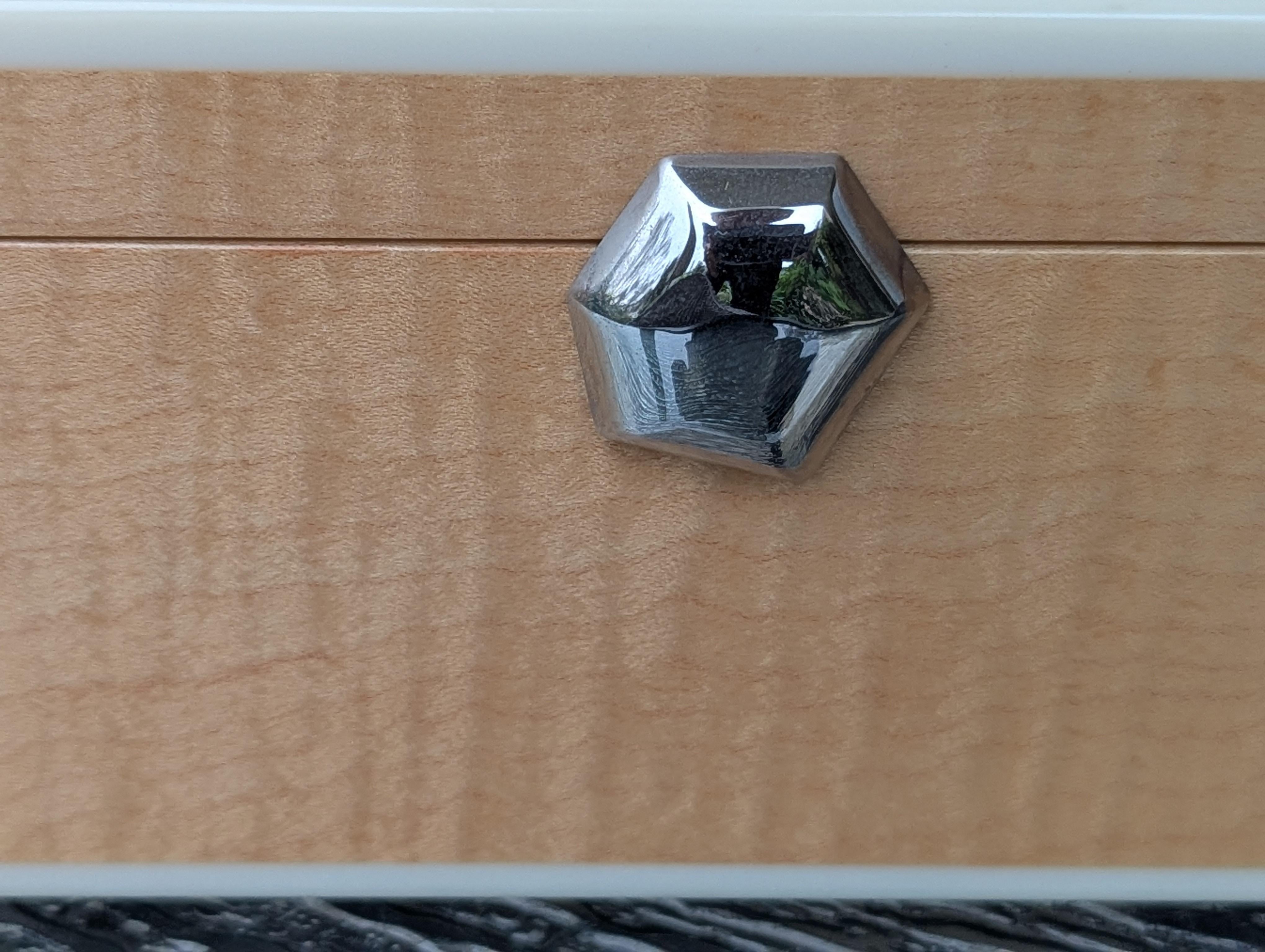 Shagreen & Sycamore Bubble Box In New Condition For Sale In Queensland, AU