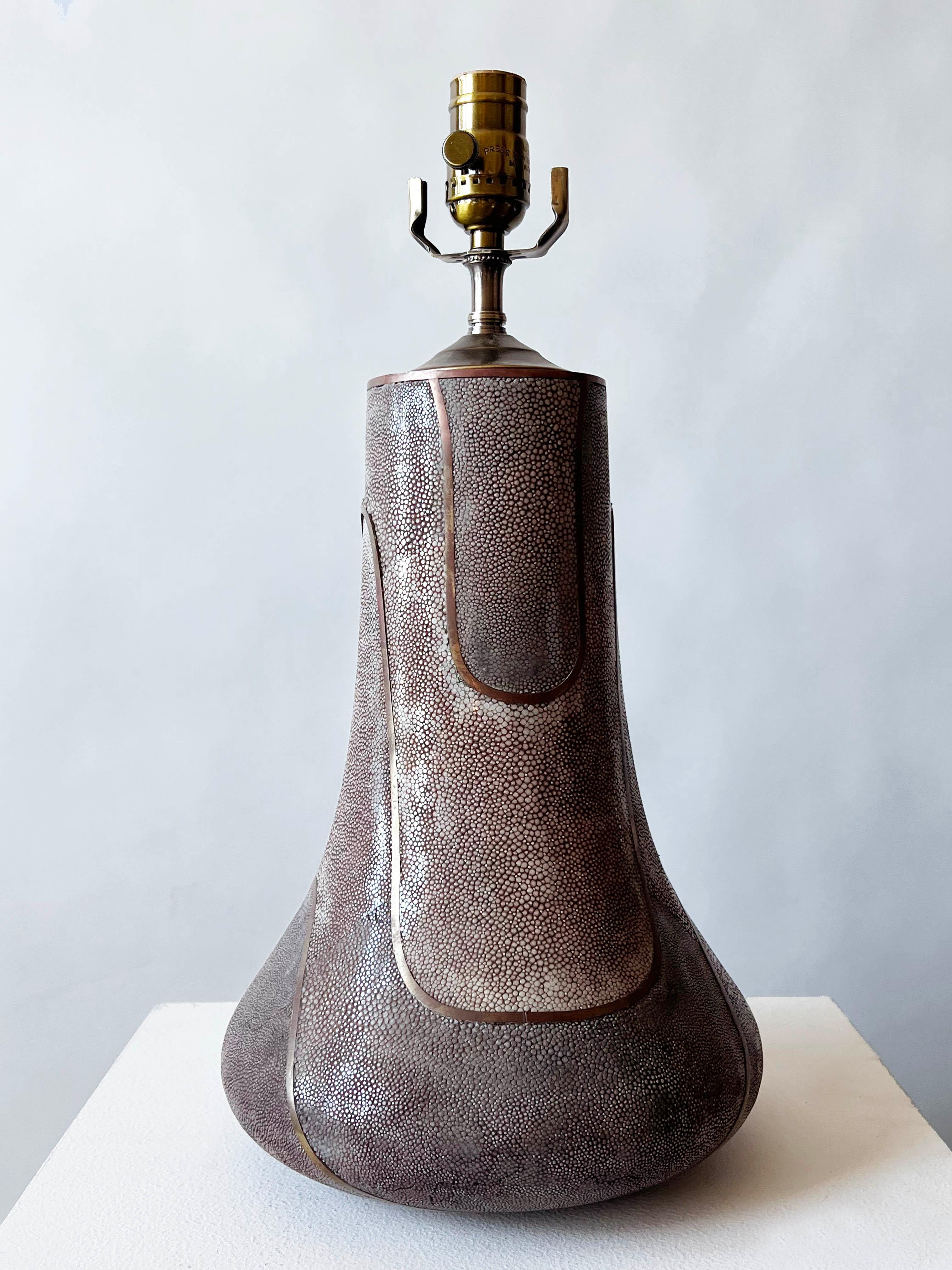 Shagreen Table Lamp, Light Mauve & Bronze, Circa Late 20th Century In Good Condition For Sale In Dallas, TX
