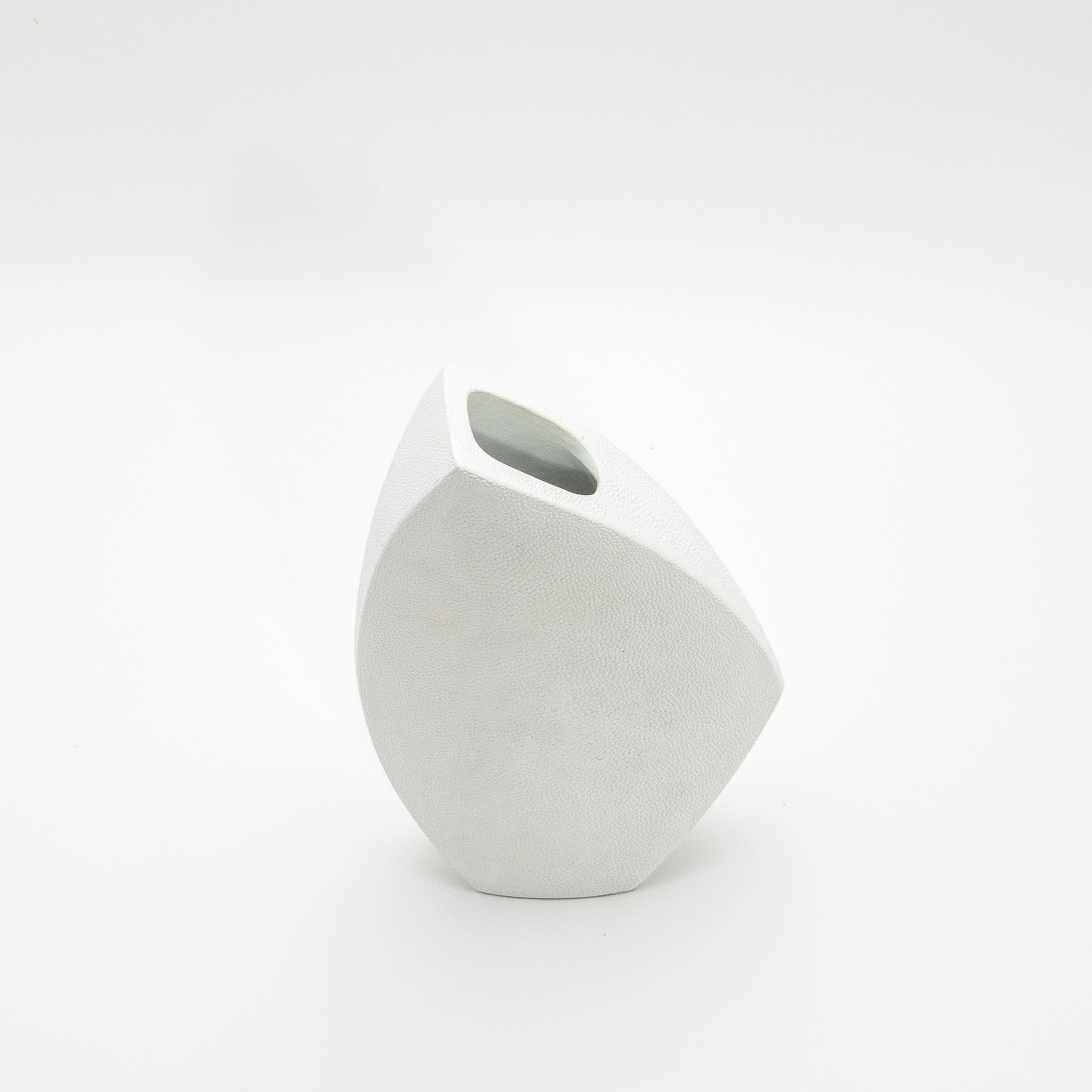Shagreen Vase by R&Y Augousti For Sale 3